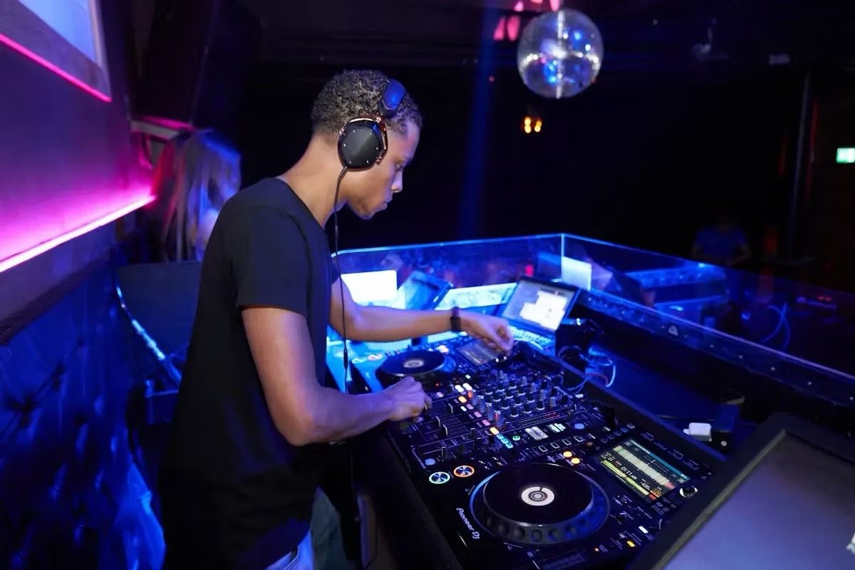A Brief History of Drum and Bass Music