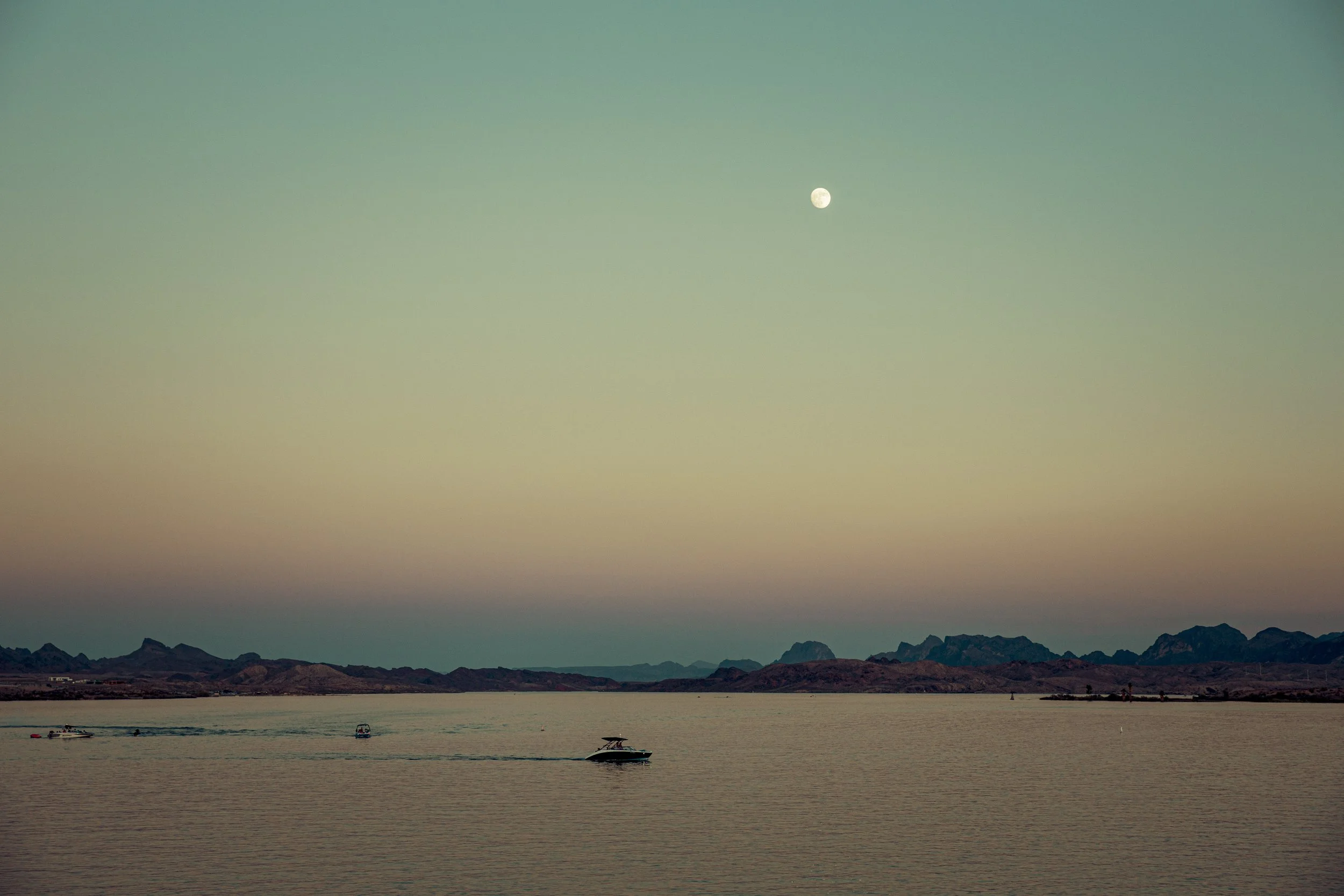 Lake desert-1.jpg