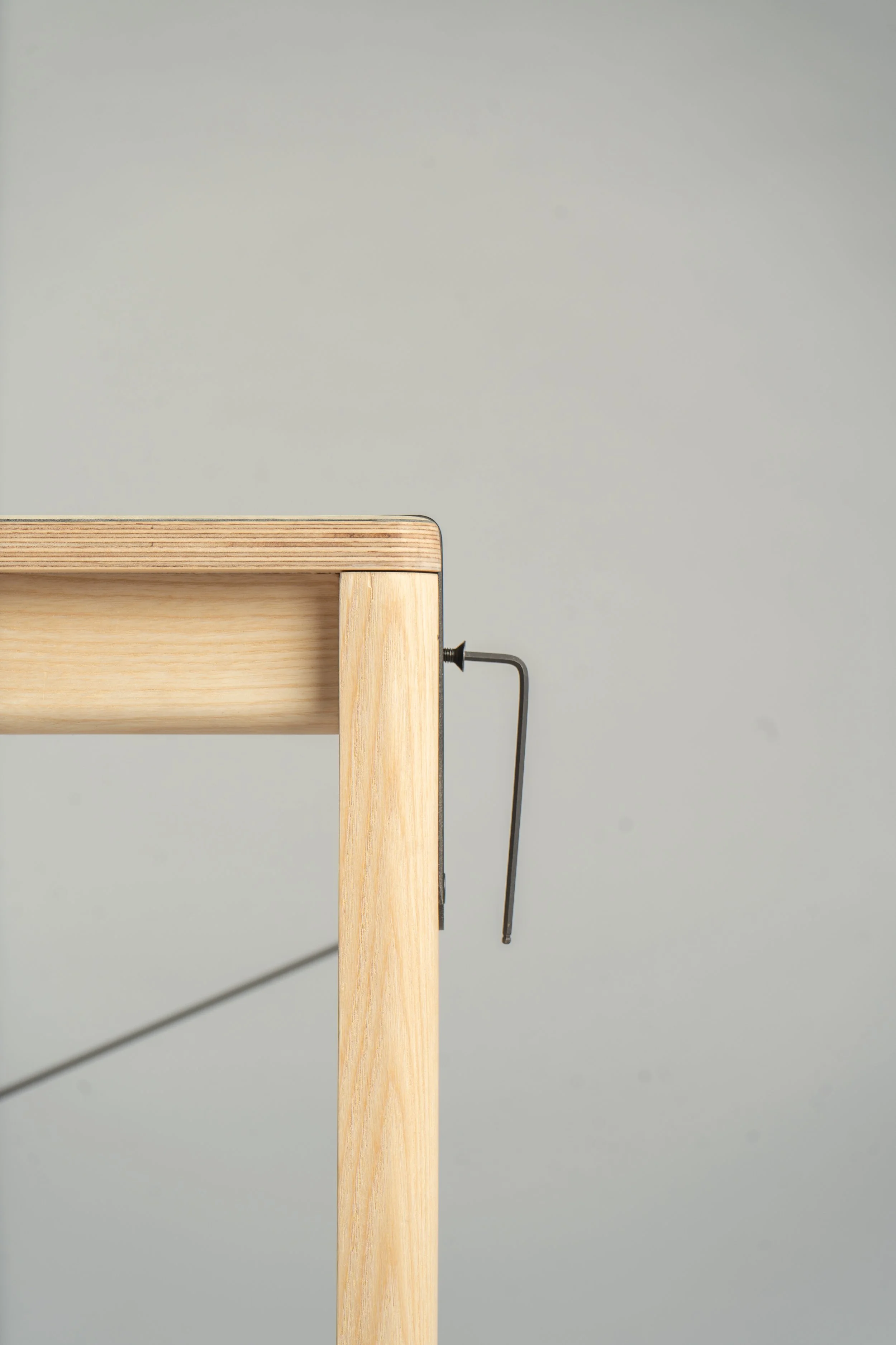 desk-355.jpg