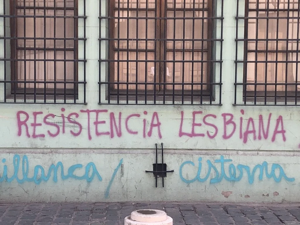 Sapphic Semiotics in the Age of Meme Culture