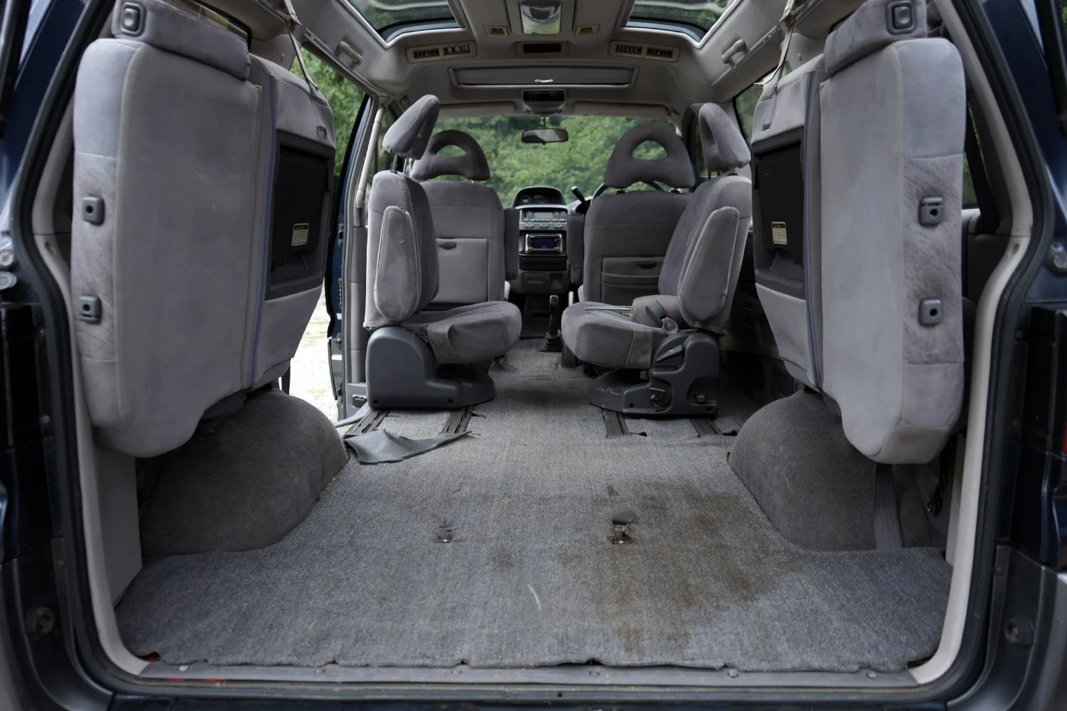  The original grey carpet 