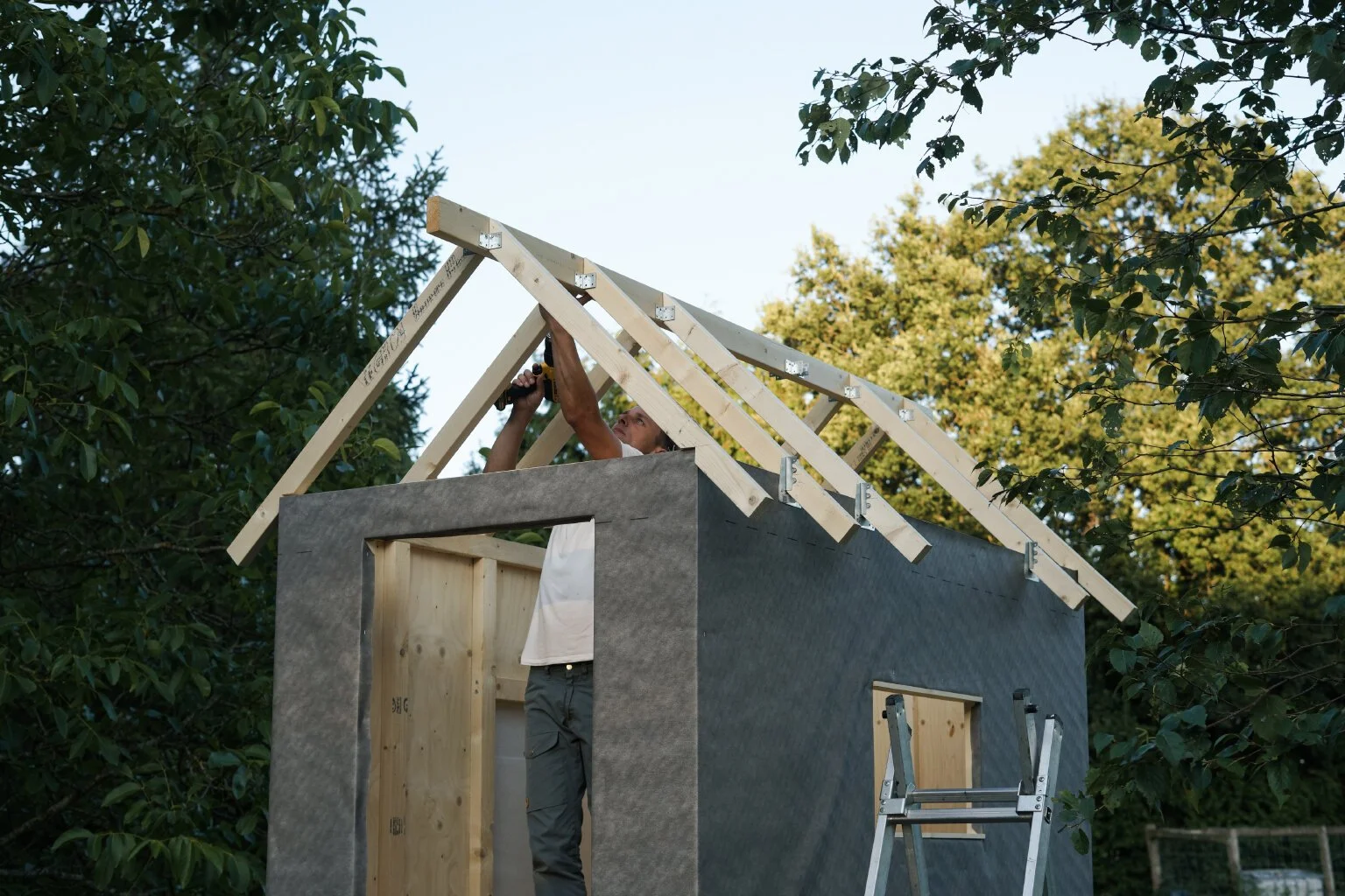  Framing the roof 