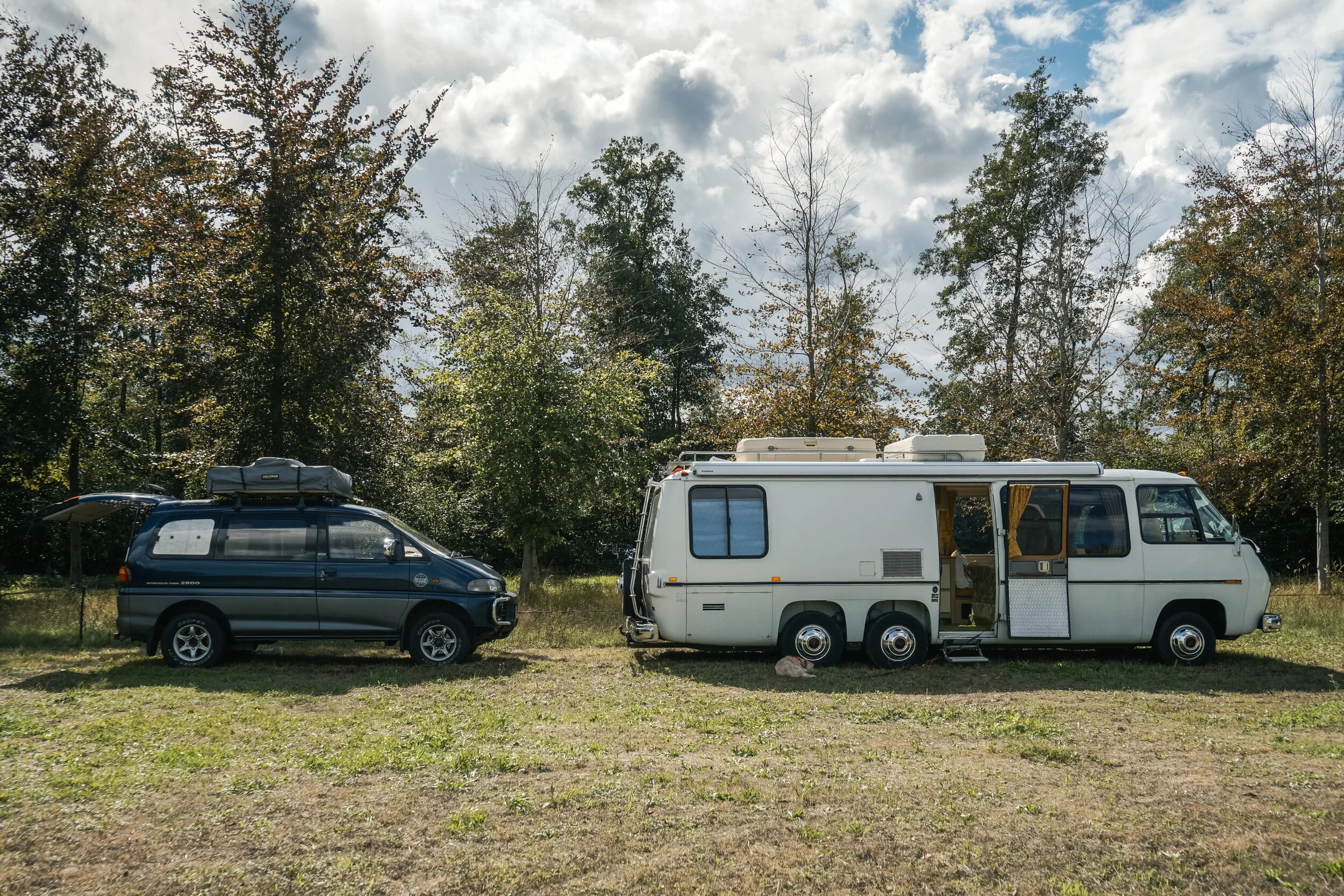 Campfire Stories, Holland. Van buddies.