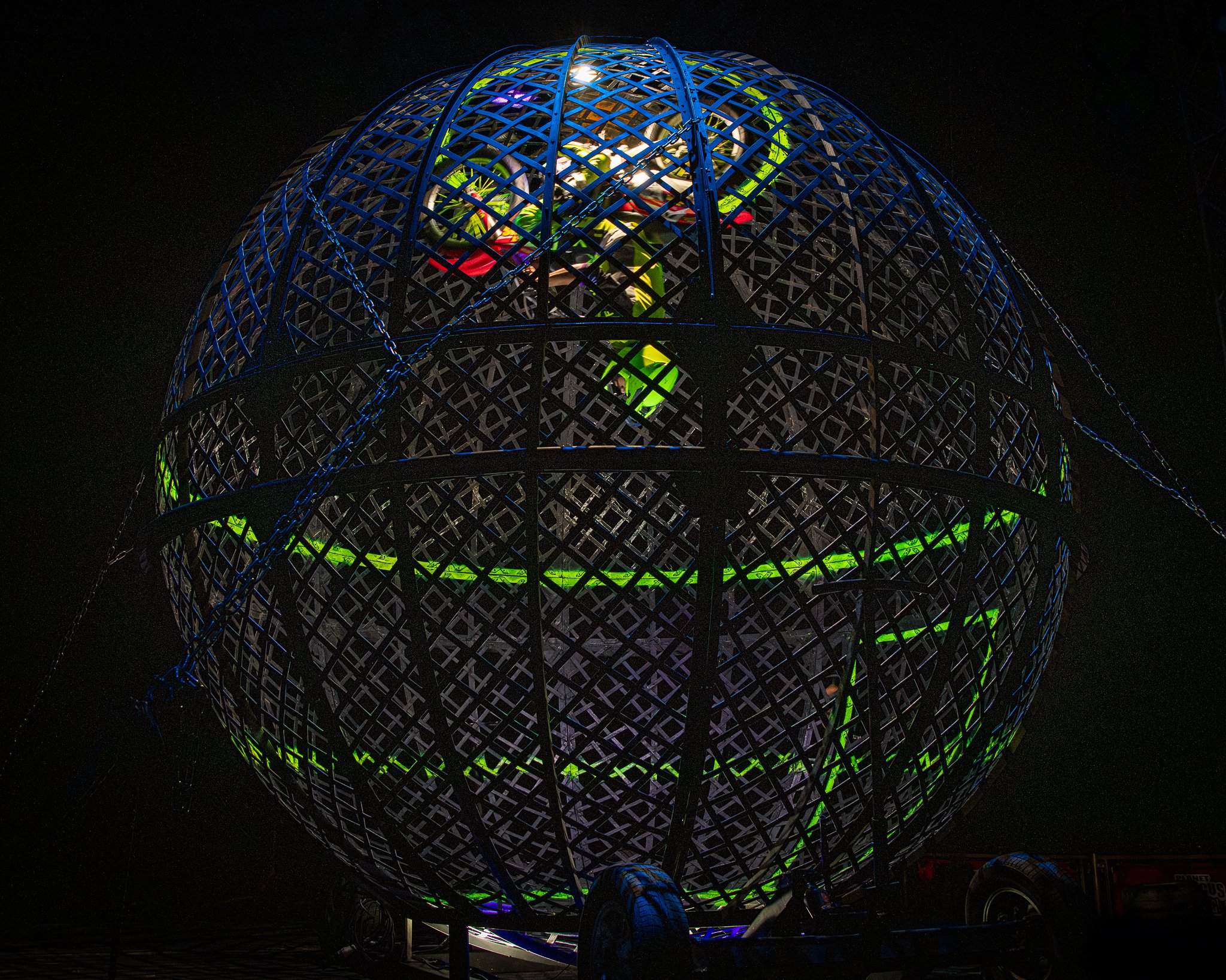 Planet Circus-_DSC4241-Enhanced-NR-Socials.jpg