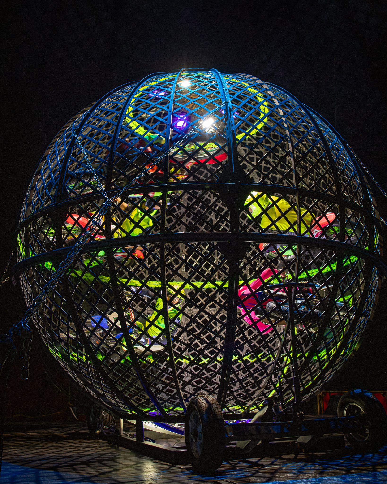 Planet Circus-_DSC4371-Enhanced-NR-Socials.jpg