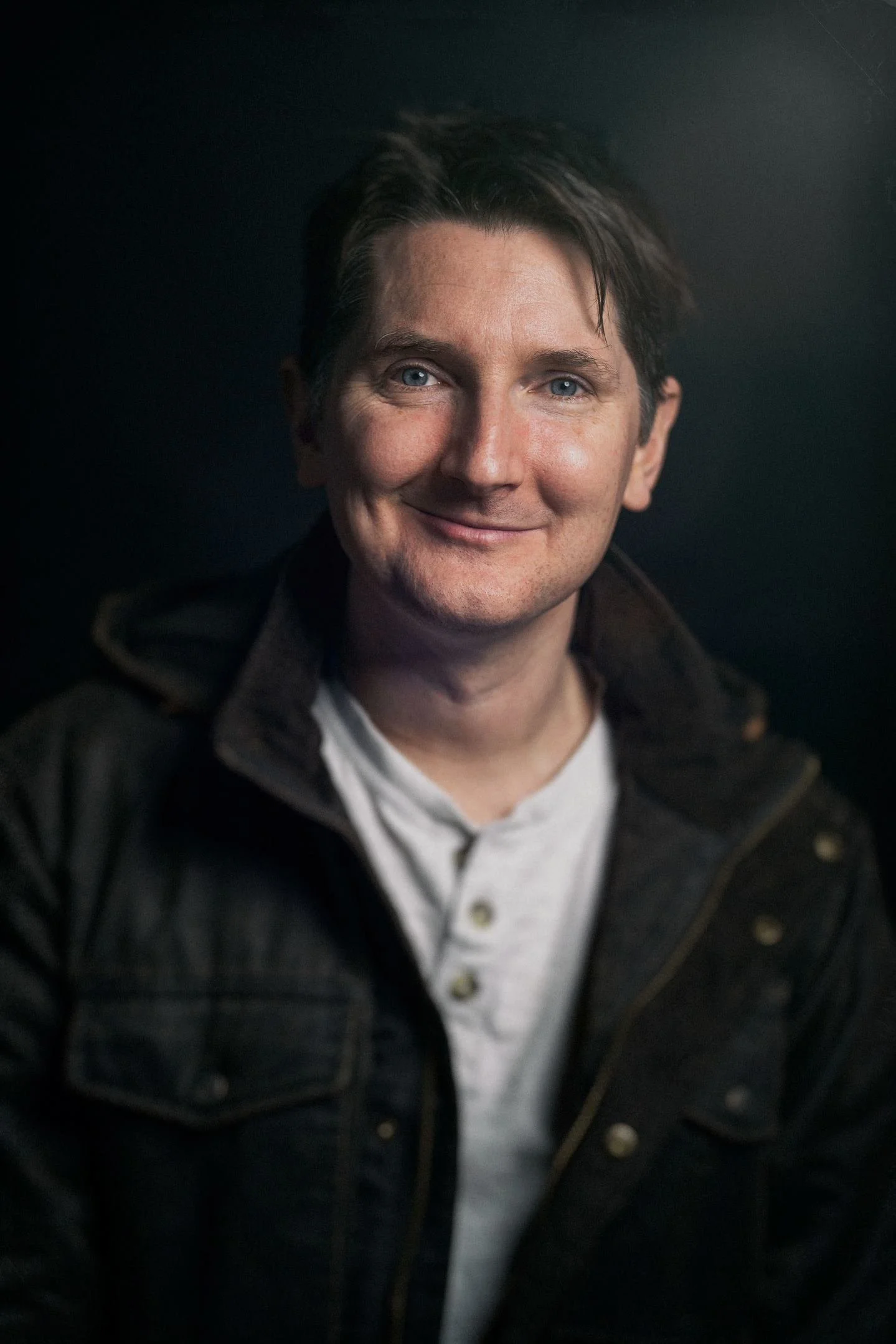 Chris Bowles portrait by Dom Mortier