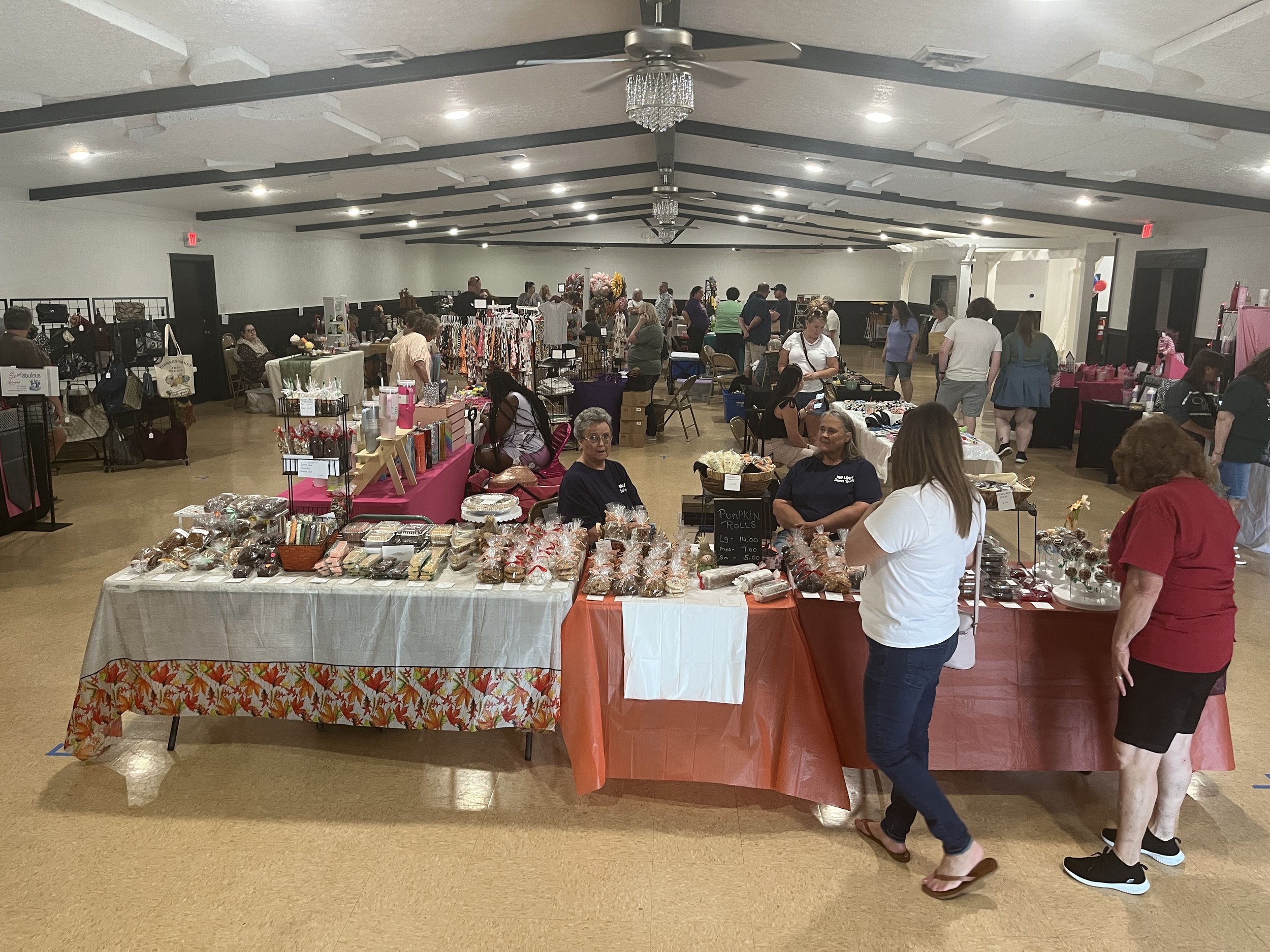 Floyds Knobs Craft Market Shopper