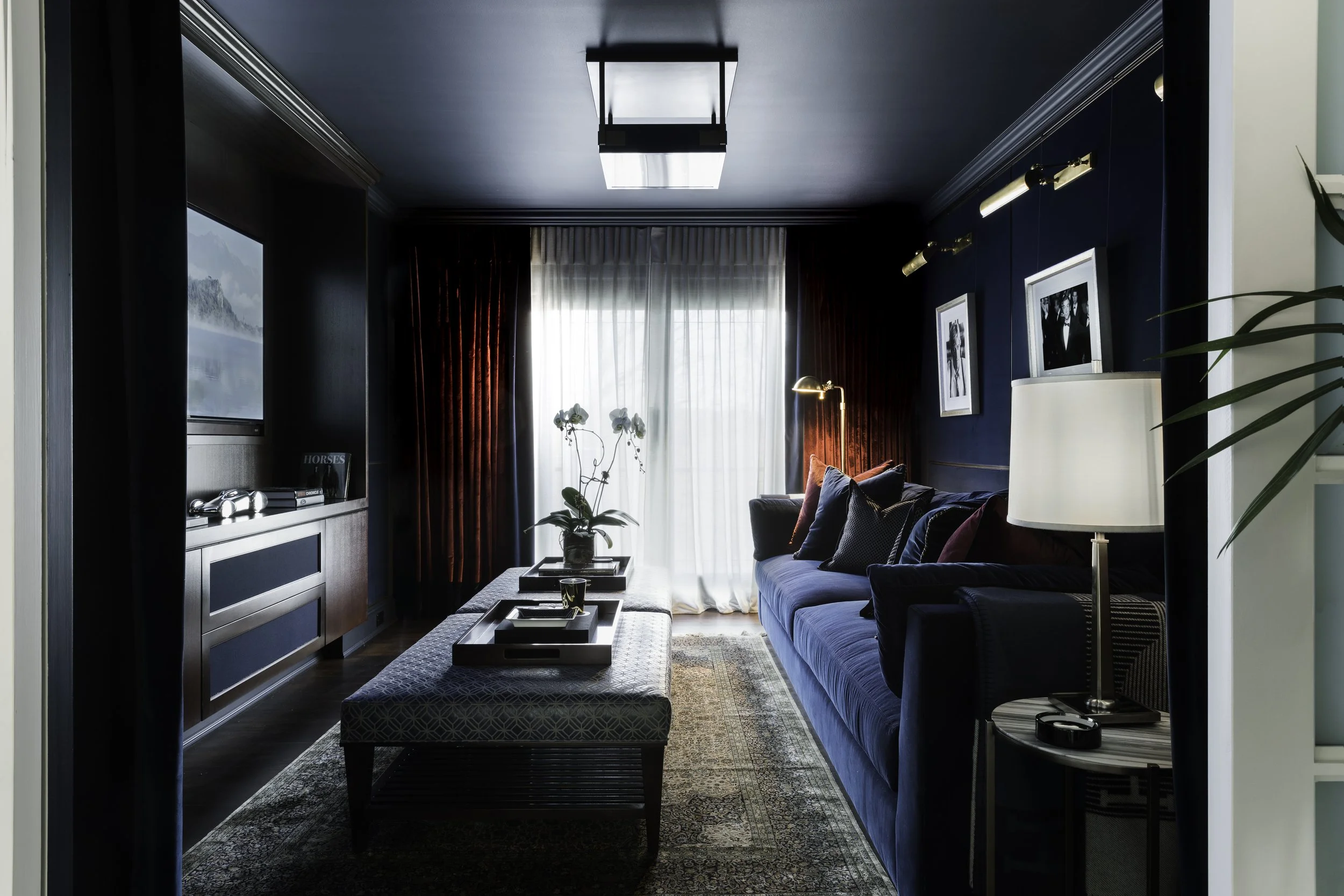 Nadal Ottoman Courtesy of Oro Bianco Studio.jpg