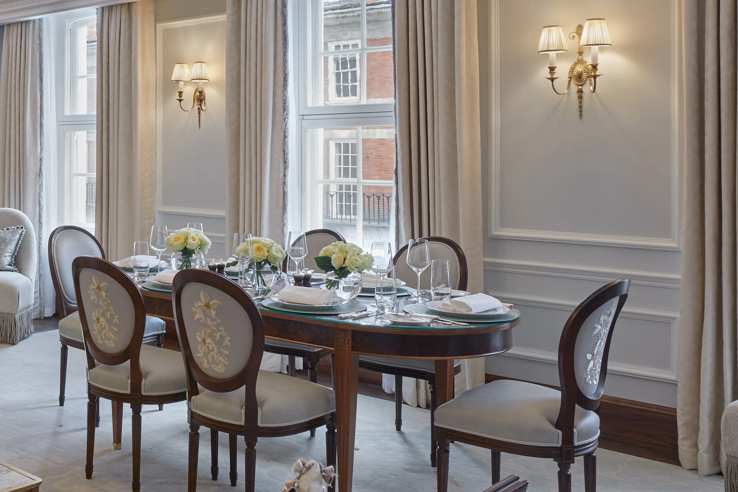 Bespoke Clematis for Claridges Brooke Suite - dining table