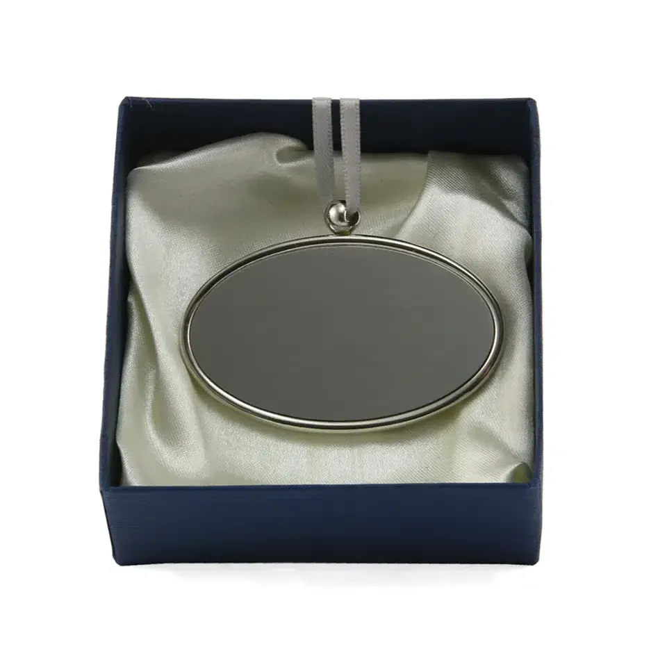 C401 Silver Oval Urn Pendant with Engraving.webp