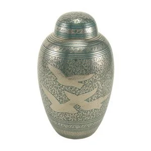 2688L Going Home Full Size Urn.jpg