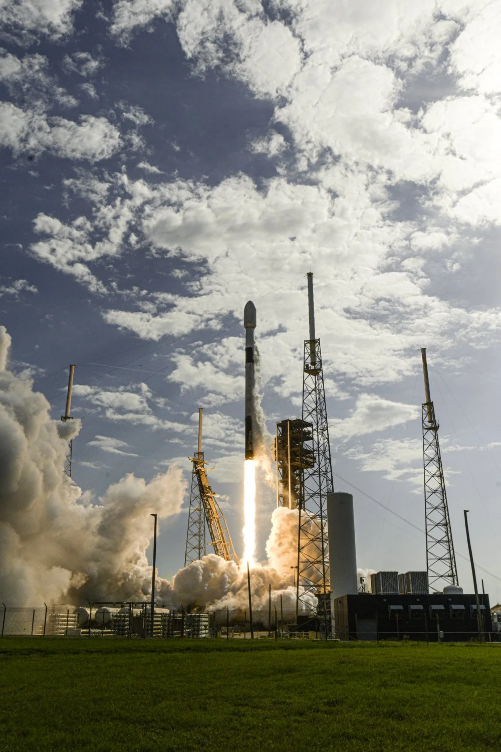 07212026 SpaceX MRV-1 LiftOff Remote 20mm (1 of 1).jpg