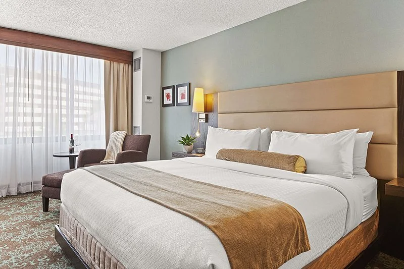 hotel_room.jpg