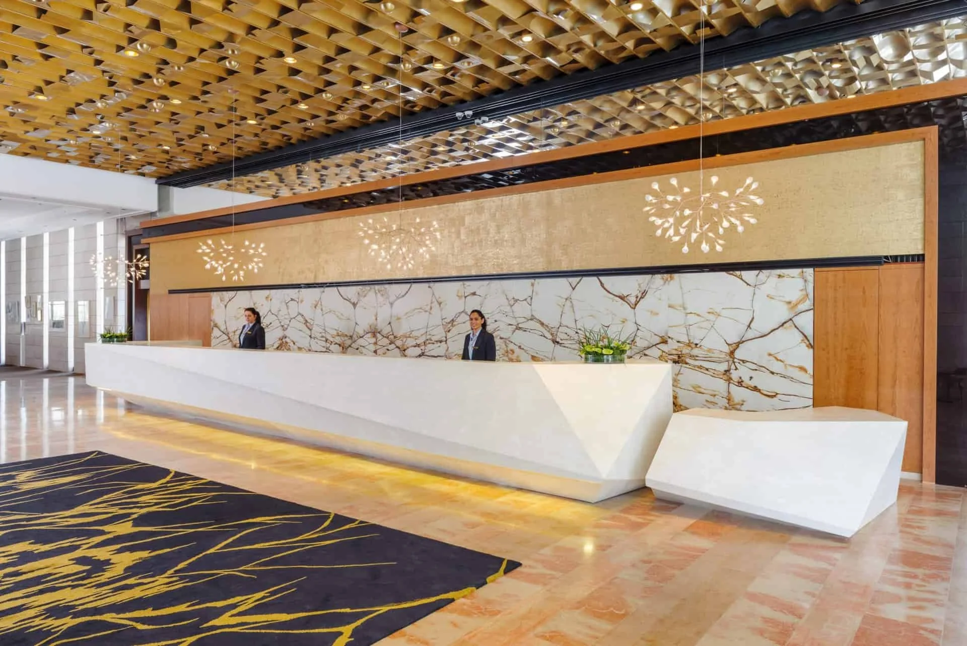 leonardo-plaza-jerusalem-reception-1-scaled-min.jpg