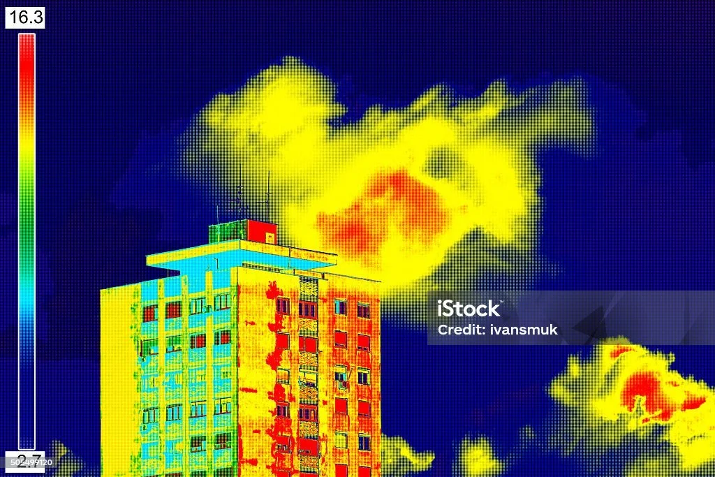 Image thermographique d'un immeuble permettant d'observer les variations de température
