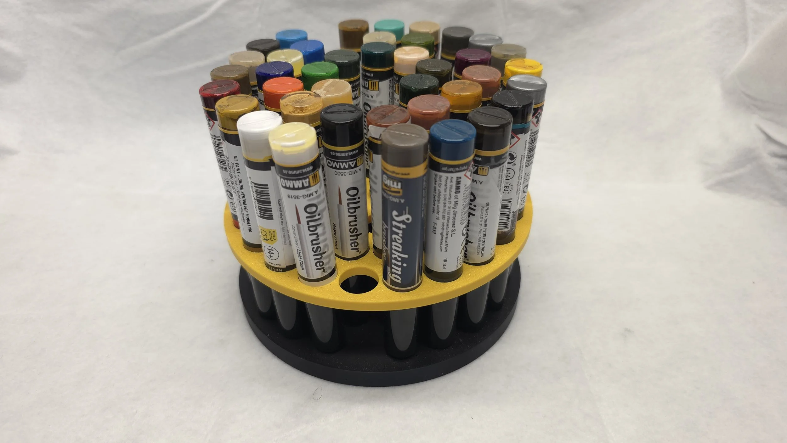 BMW Designs holder:  Round Oil brush holder