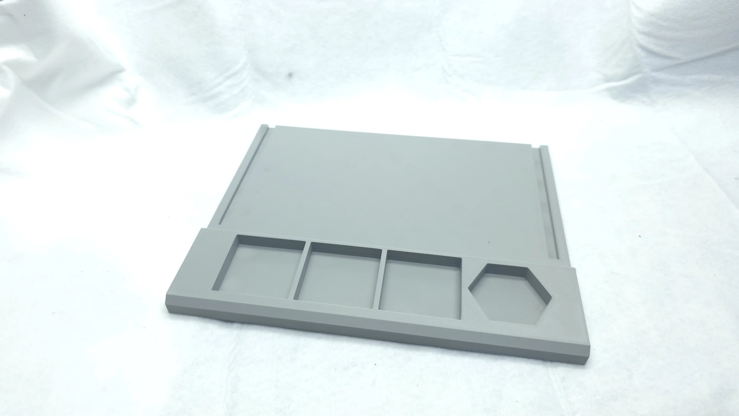 Base Plate for BMW Designs modular paint rack with integrated glue holder ( base plate Only).