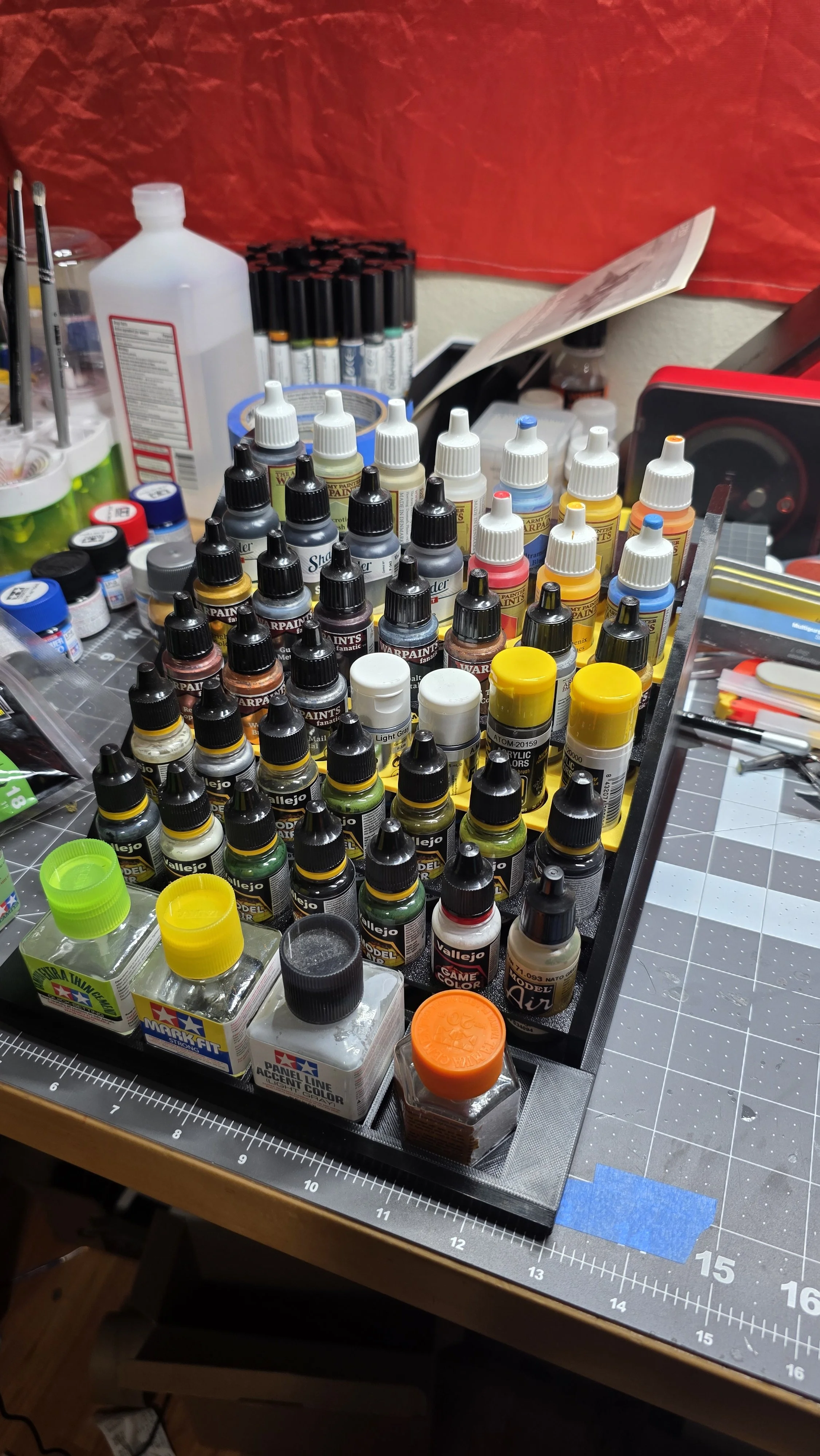 BMW Designs large modular paint rack