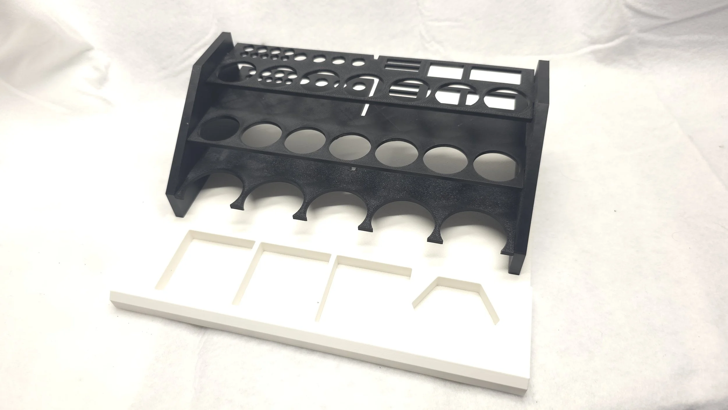 Base Plate for BMW Designs modular paint rack with integrated glue holder ( base plate Only).
