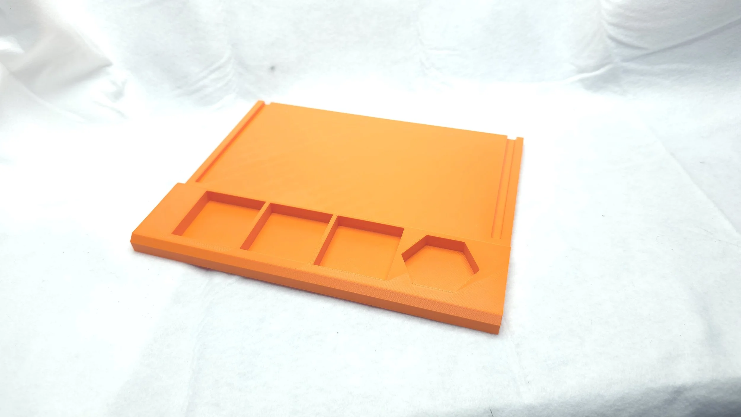 Base Plate for BMW Designs modular paint rack with integrated glue holder ( base plate Only).
