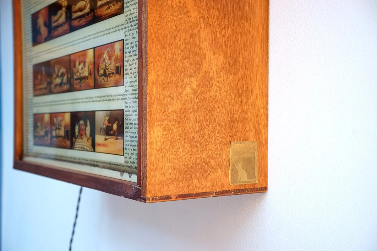 Max and Moritz lightbox cable.jpg