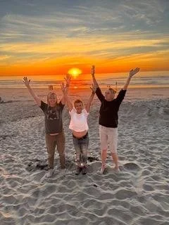 Arms-up-Del-Mar-240w-320h.jpeg