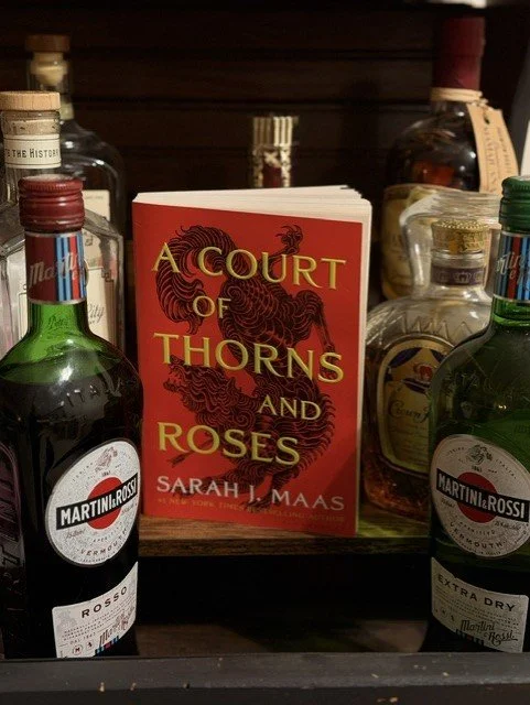 A Court of Thorns and Roses by Sarah J. Maas