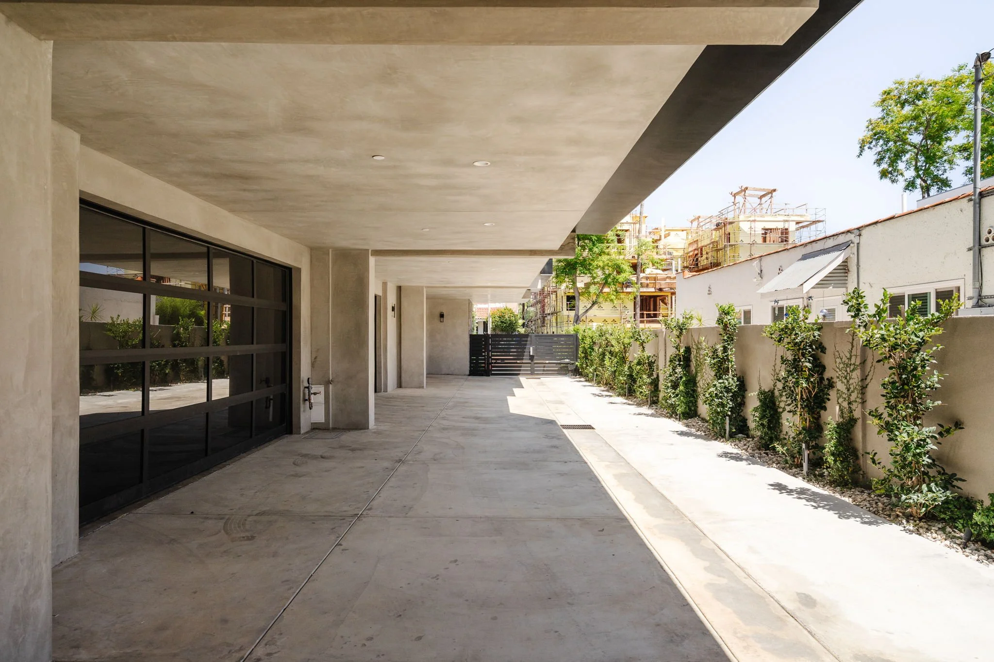 garage exterior 1.jpg