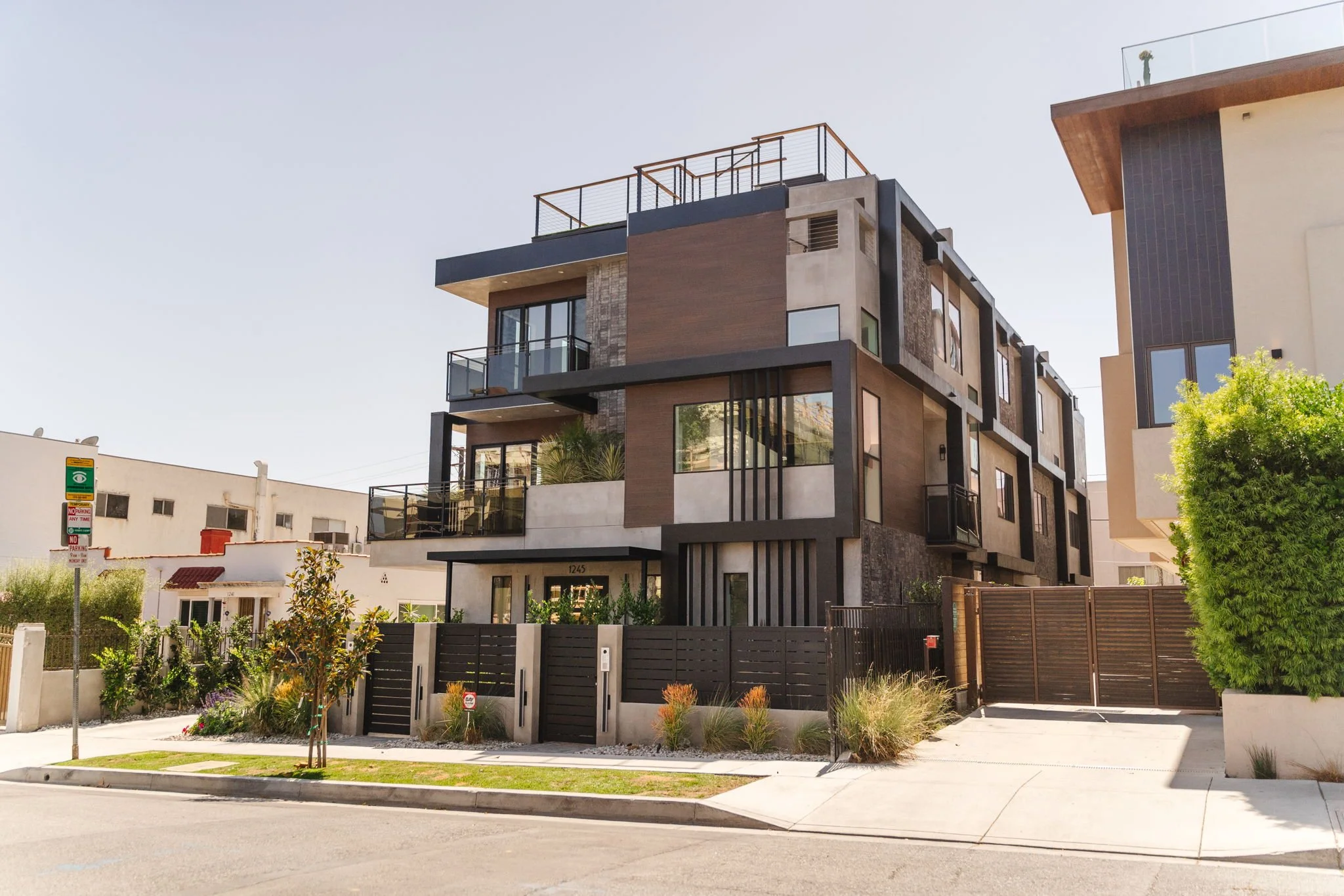 1245 N Formosa 2 Edit-145.jpg