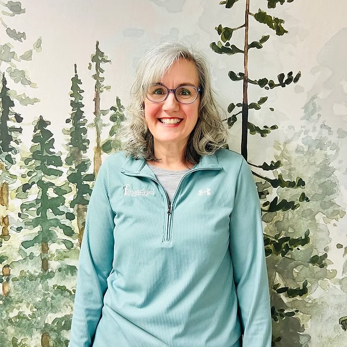 Stephanie Duncan, PT specializes in advanced manual therapy techniques including muscle energy, joint mobilizations, myofascial release, pelvic health, ,and differential diagnosis