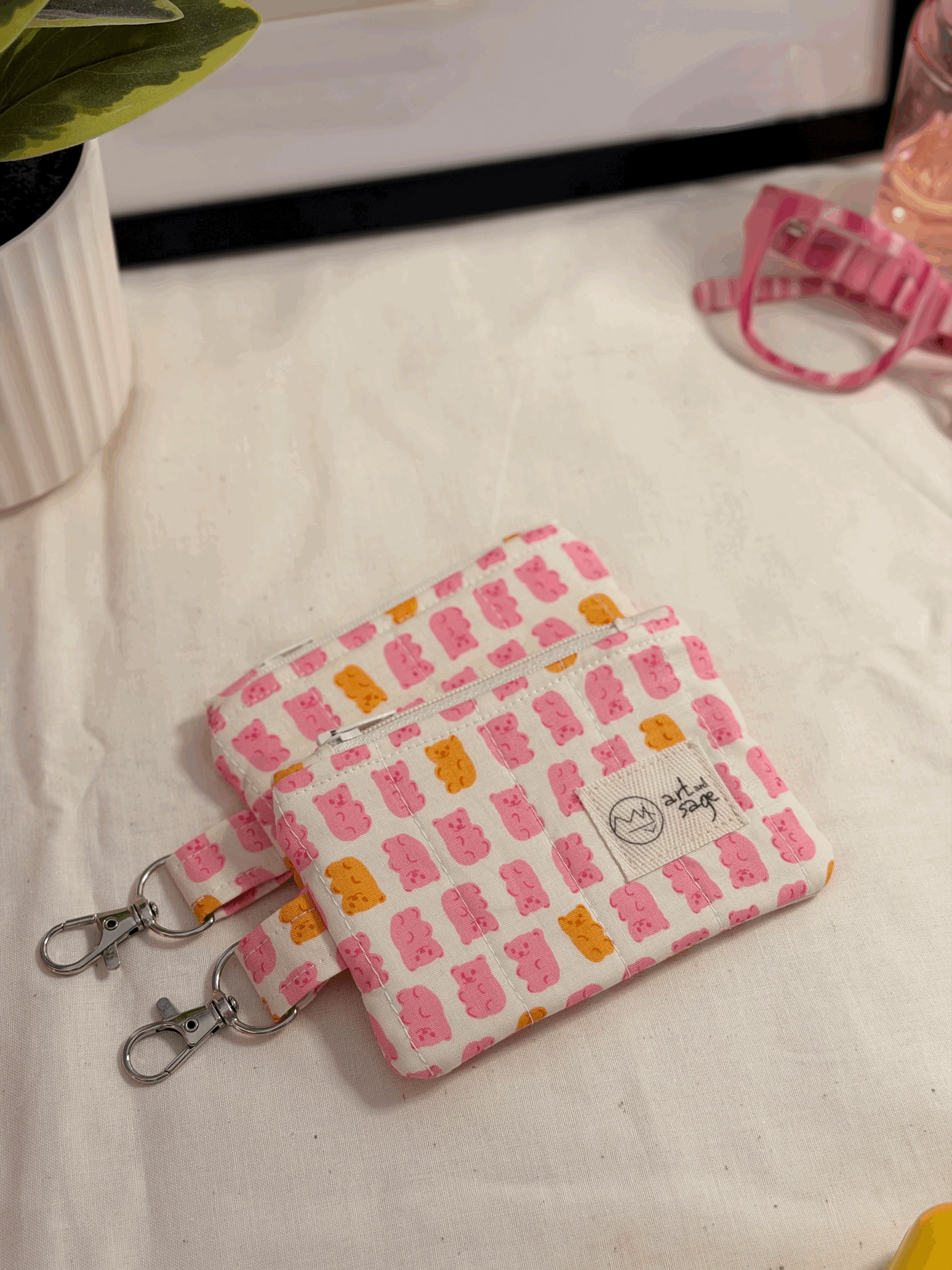 Sweet Gummy Bear, Tiny Treasures Pouch, Miniature - Sweet Summer