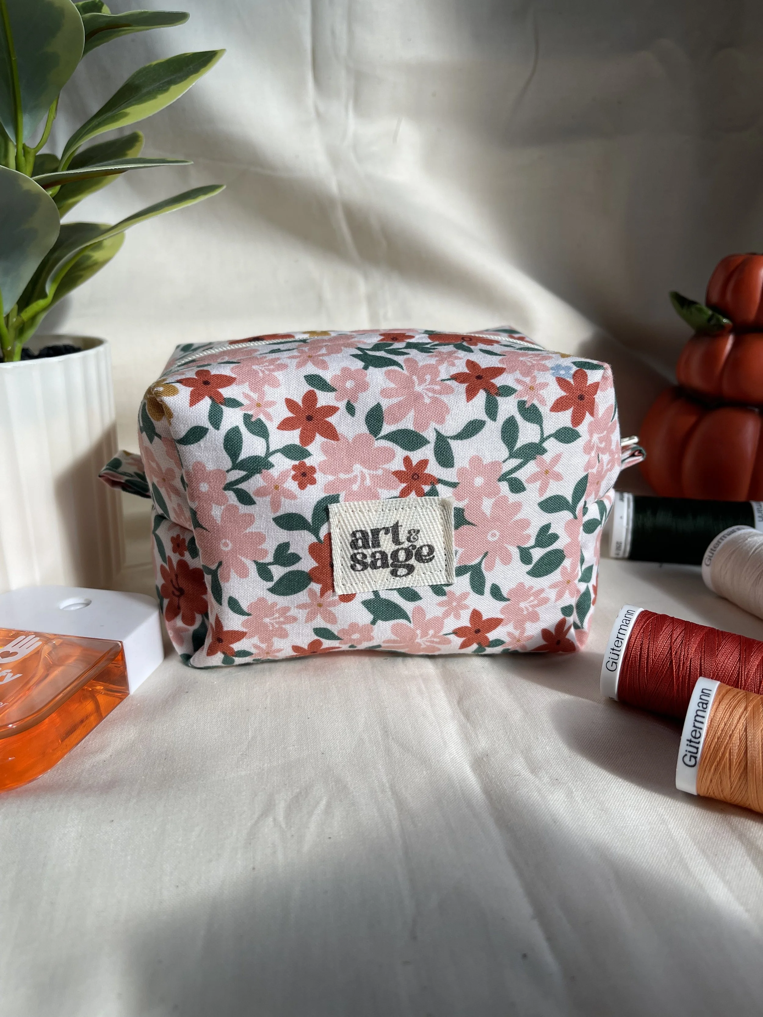 Cream Floral Bag - 003.jpg