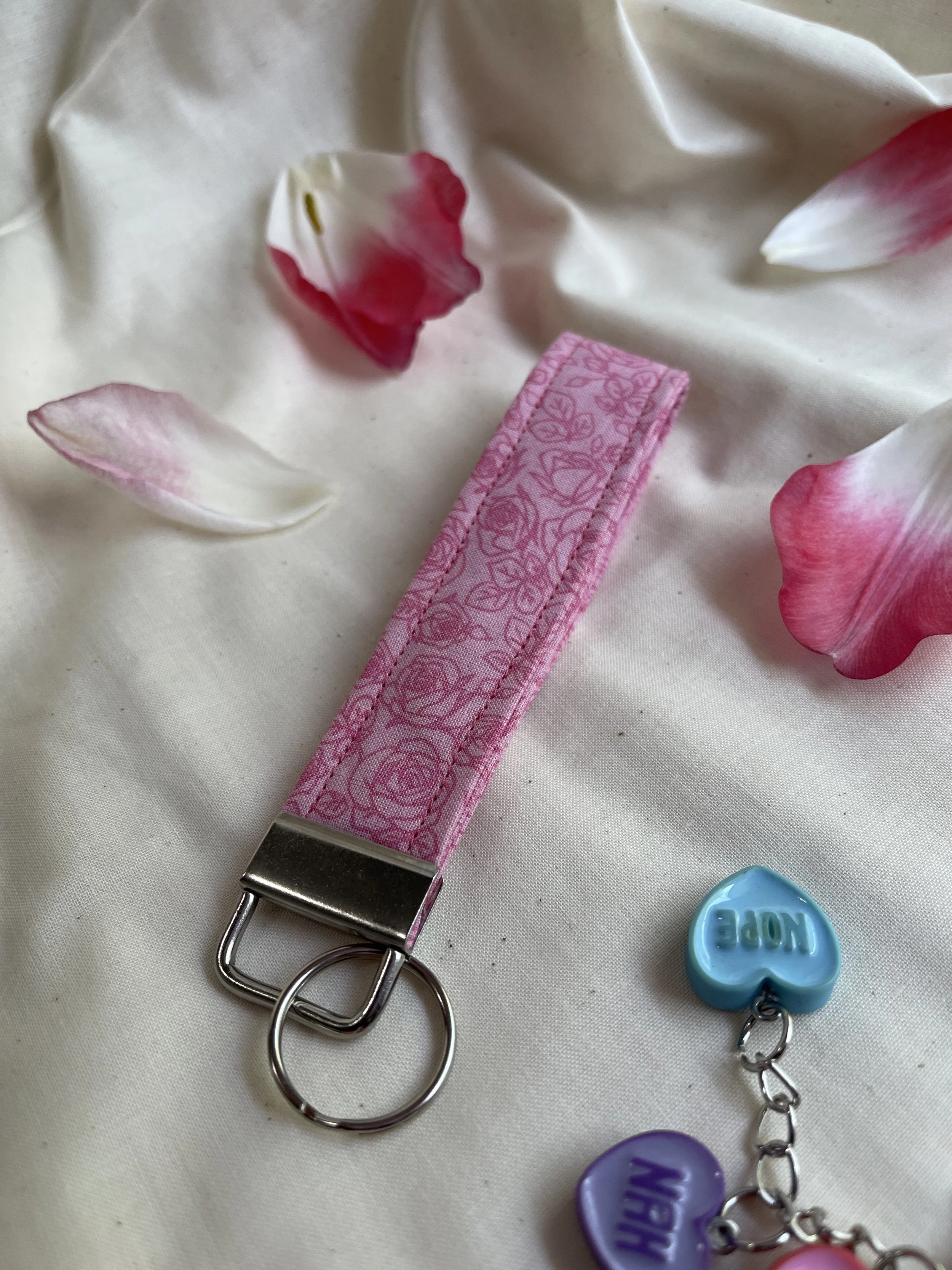 Rosy Romance Wristlet -3.jpg