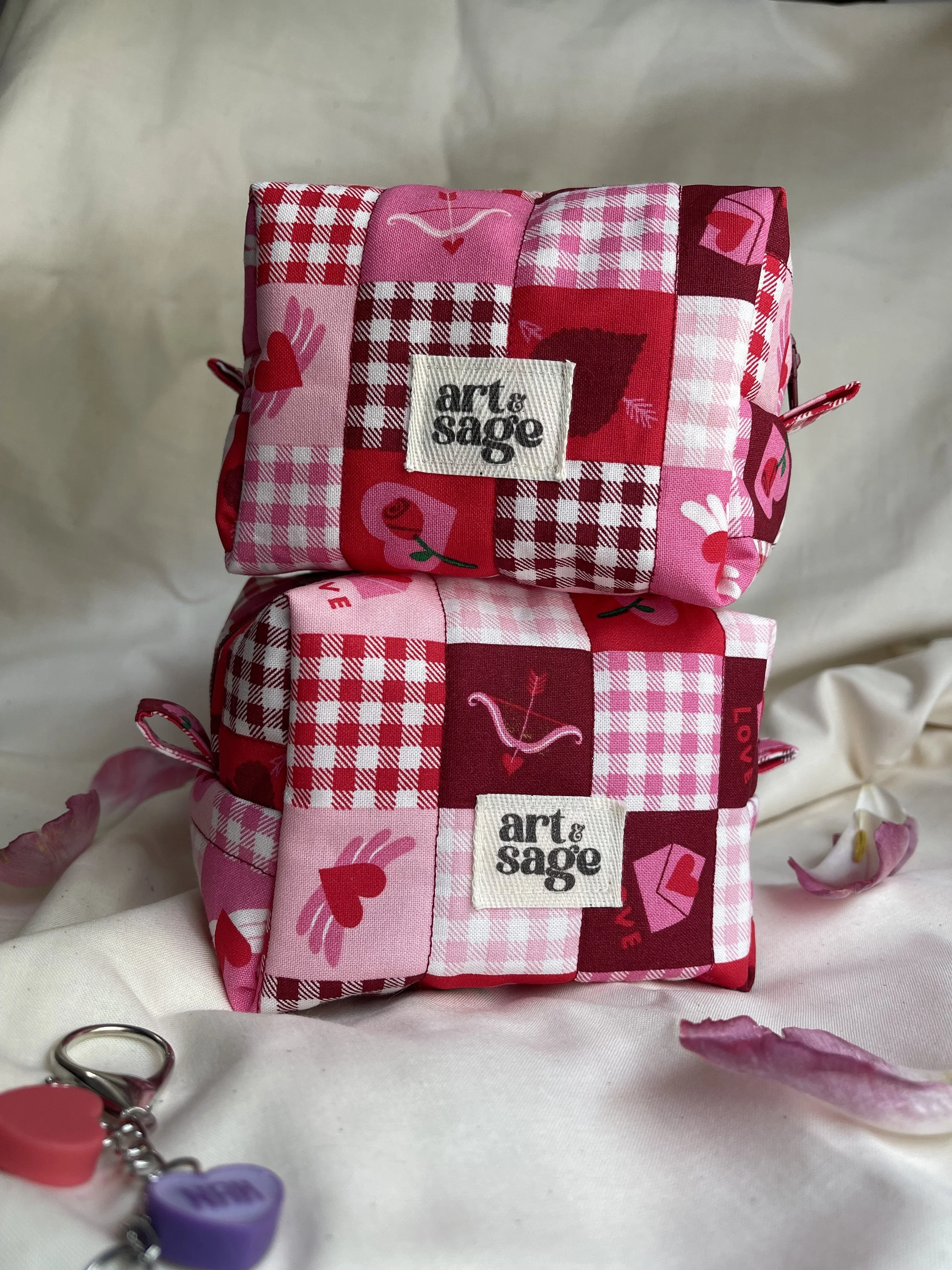 Patchwork of Love Daily Essentials Pouch Small -2.jpg