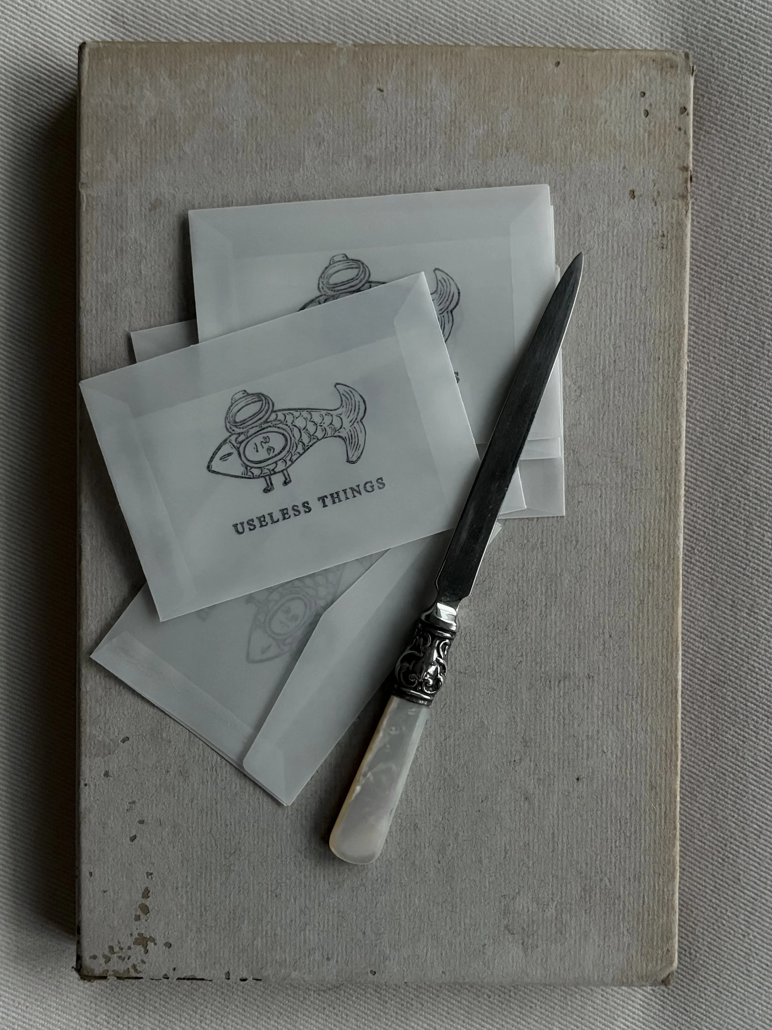 VINTAGE MOTHER OF PEARL & STERLING SILVER DESK LETTER OPENER