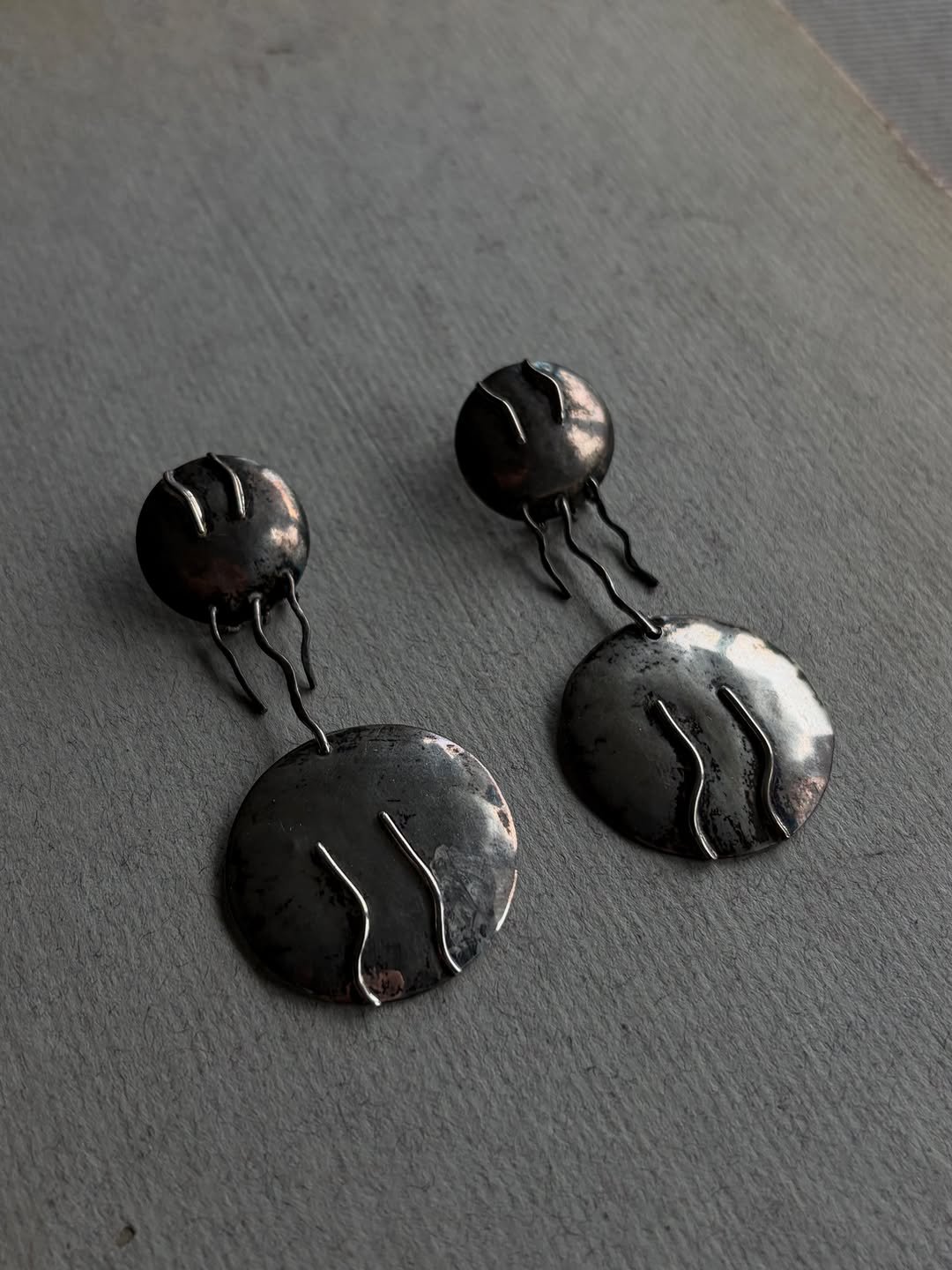 MODERNIST HAMMERED DISC POST EARRINGS