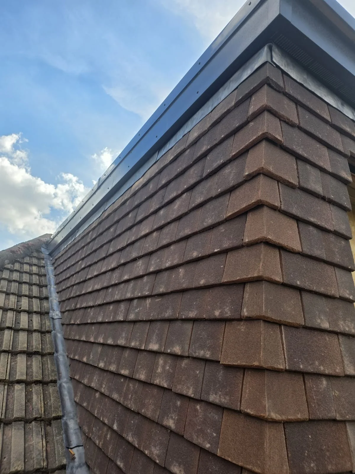 dormer-tile-hanging-corner.jpeg