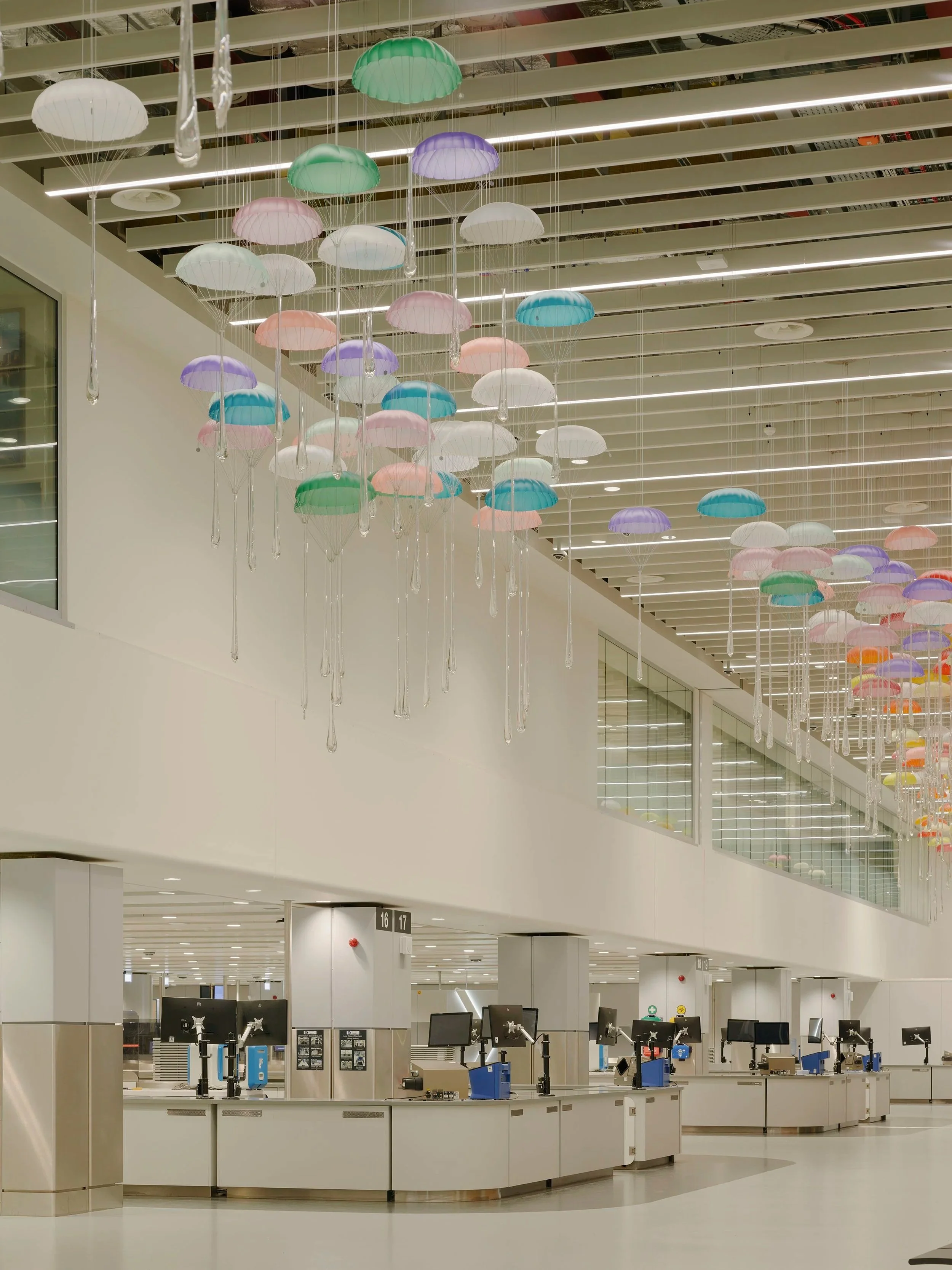 GSY_260412_chandelier_t2_080.jpg
