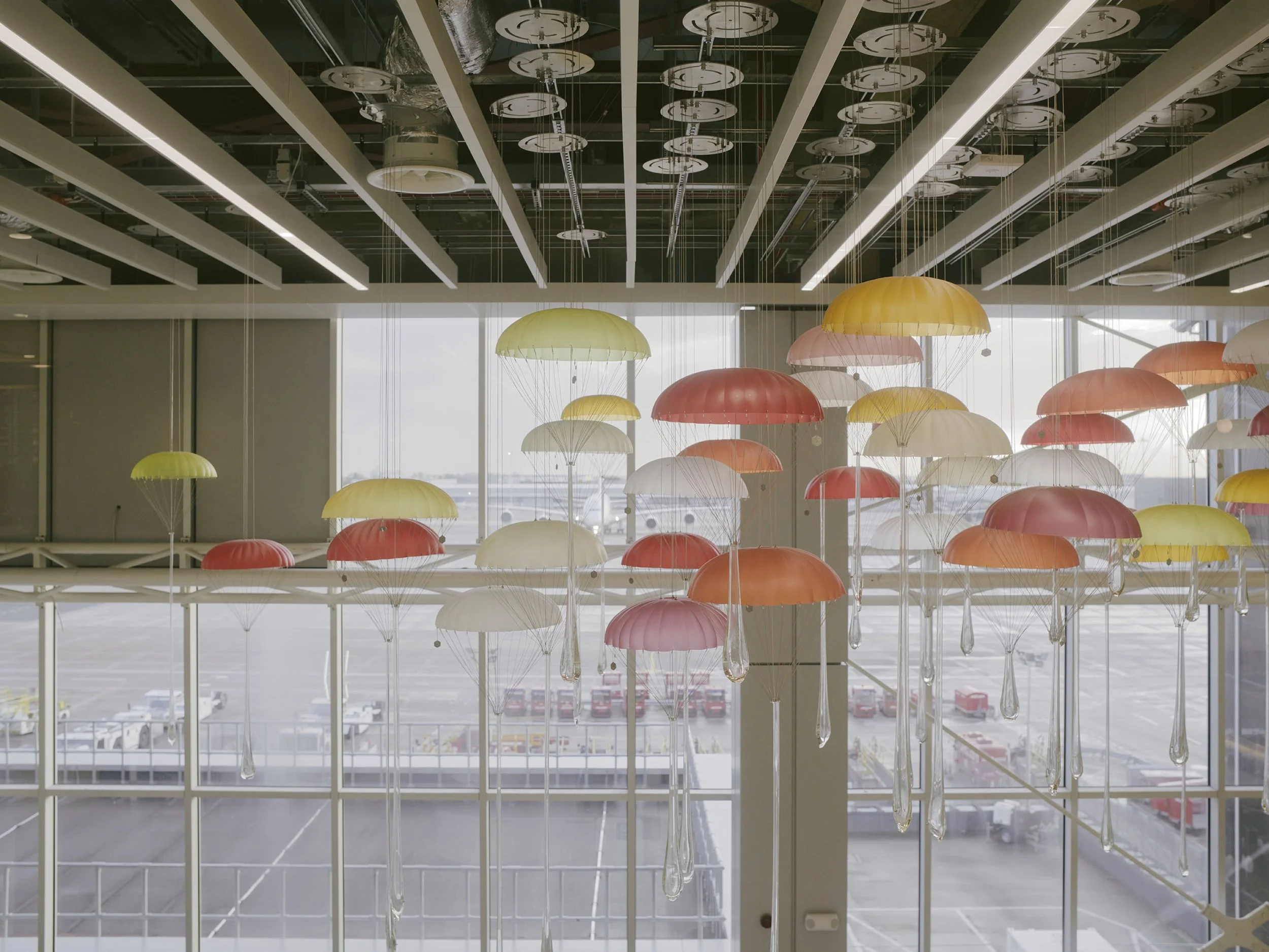 GSY_260413_chandelier_t2_141.jpg