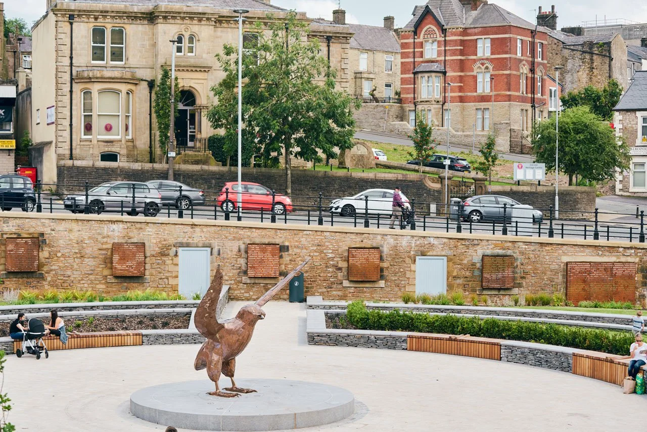 Lazerian-weaver-bird-darwen-market-square-public-art (9).jpg