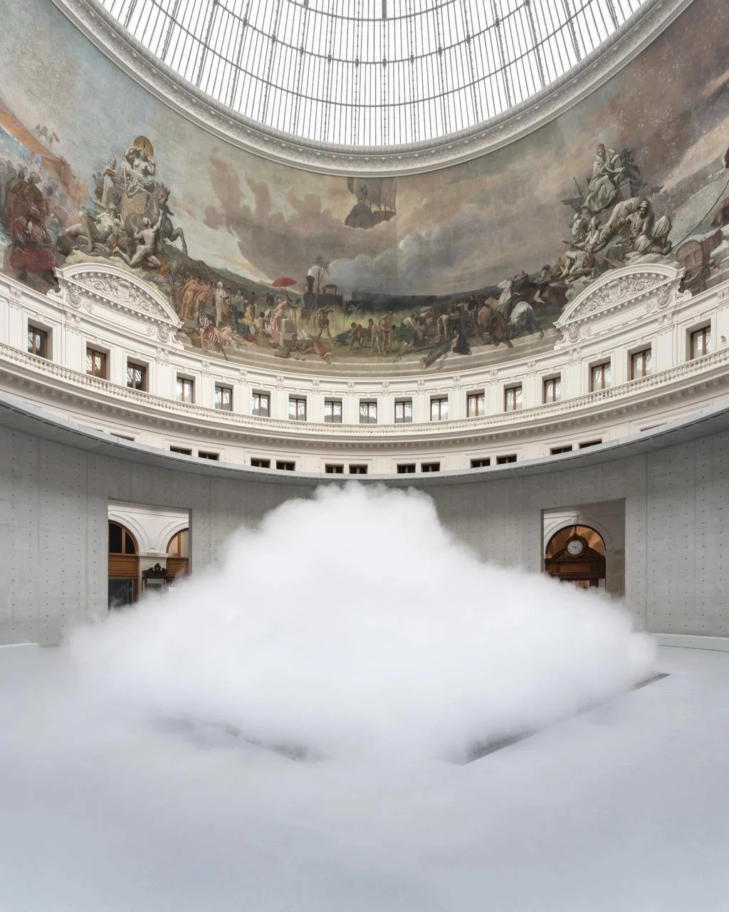 Light, Shadow &amp; Fog @ BOURSE DE COMMERCE