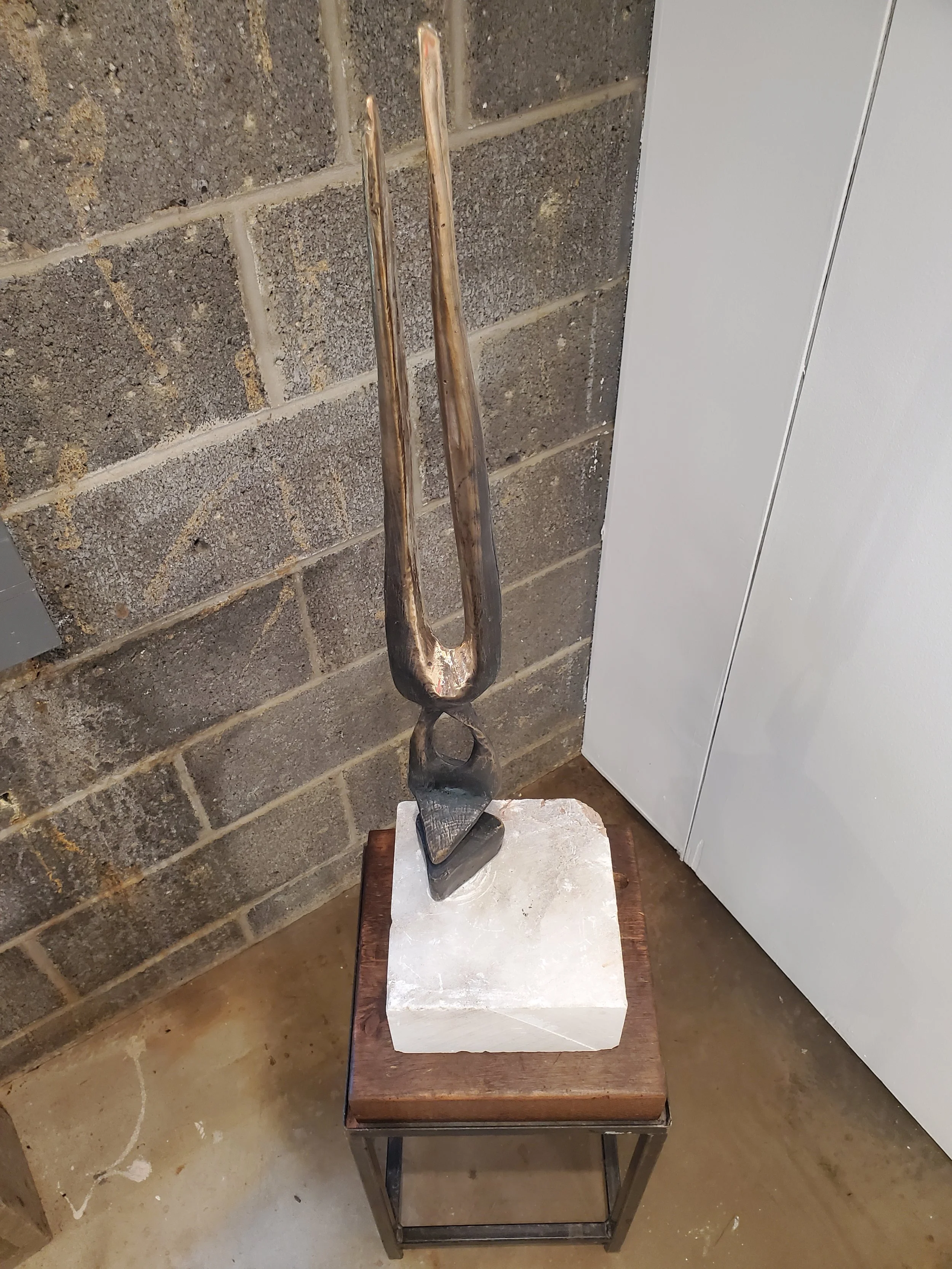 Jonathan Shlafer, Tuning Fork, 2025, bronze