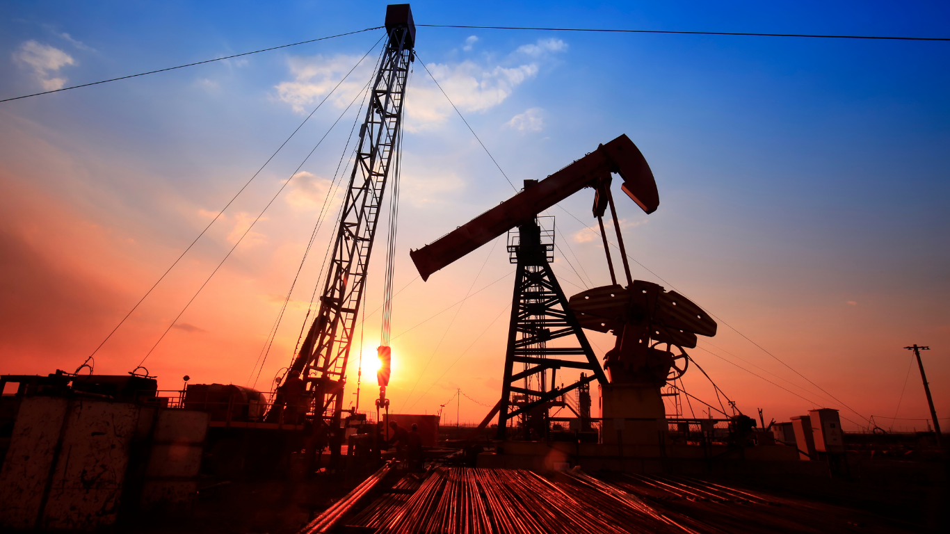 How an Oil and Gas Labor Supply Company Helps Oilfield Contractors Absorb Project Surges Without Overstaffing