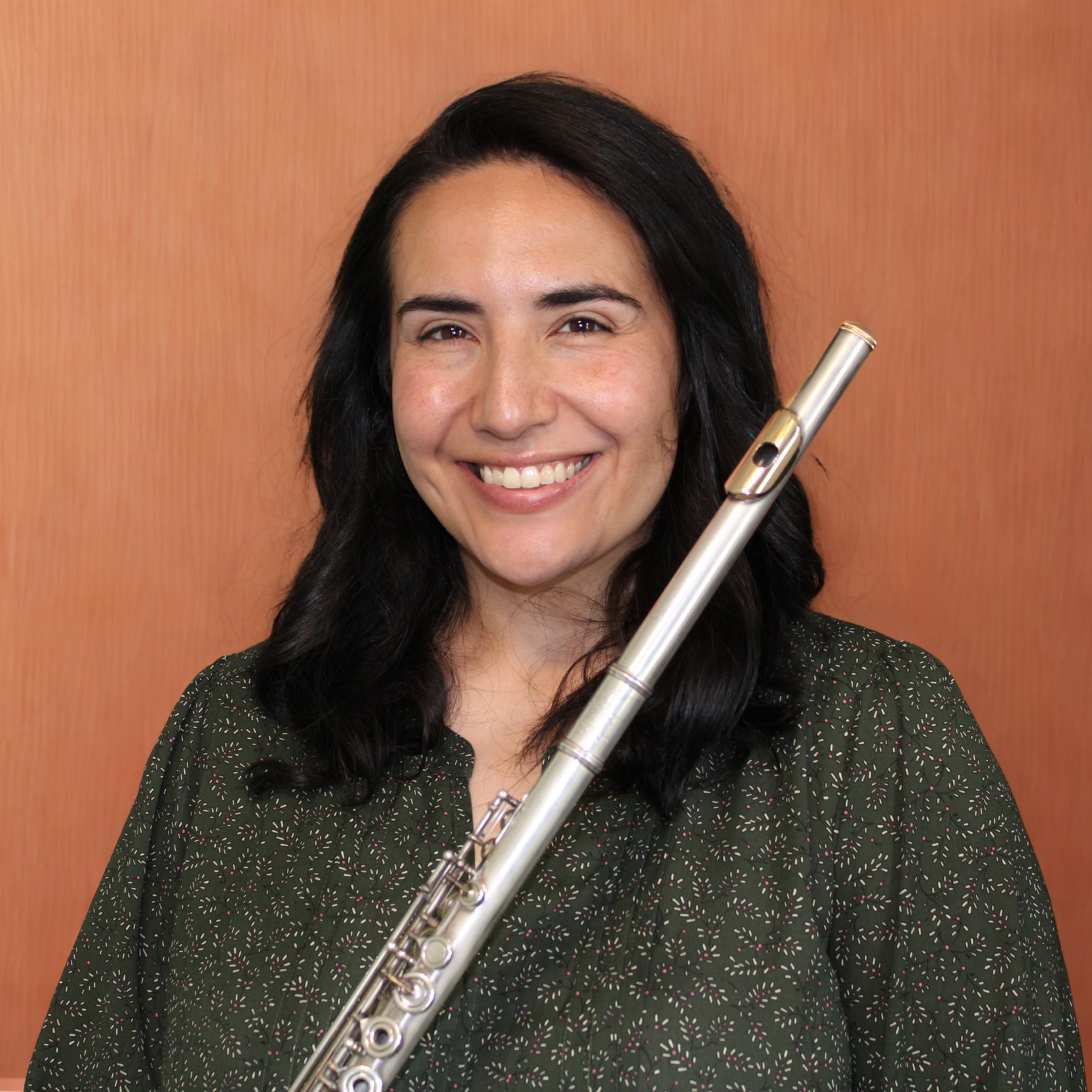 An image of Michelle Scroggie, a flute lessons teacher in Woodinville and online.