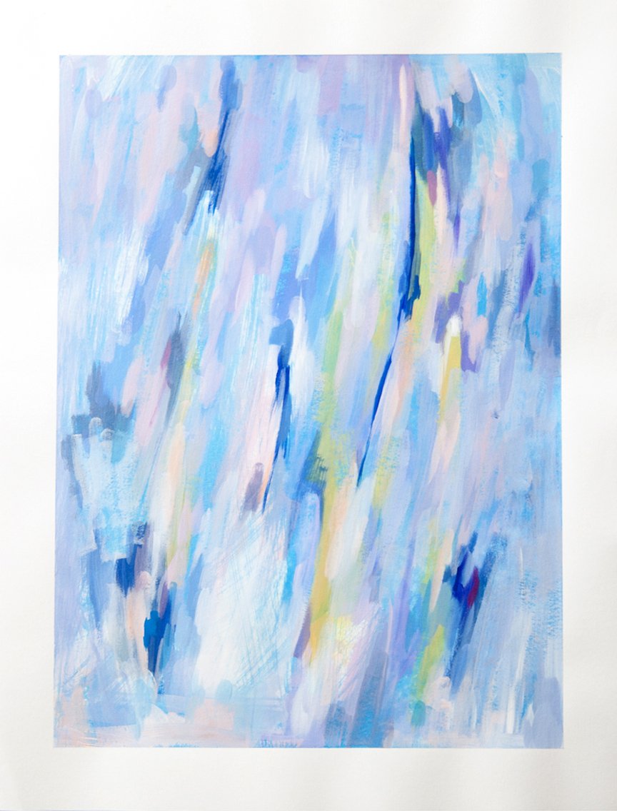 Pintura abstracta con tonos azules, lilas, verdes y blancos en trazos verticales.