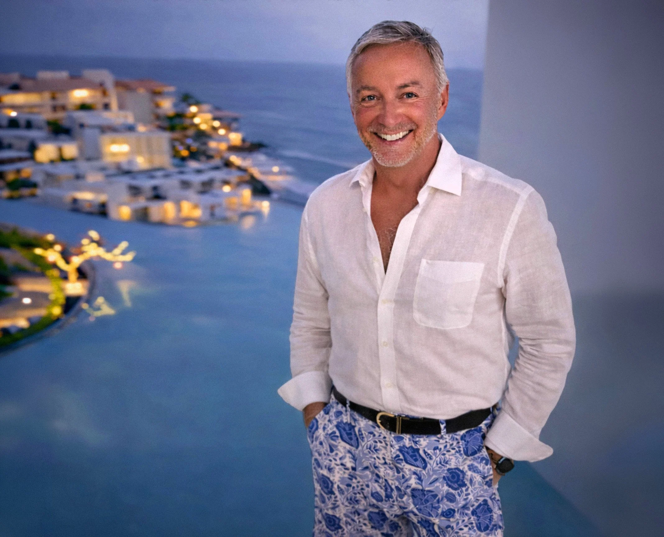 Jay Kelly Senior in vacation wear on location.