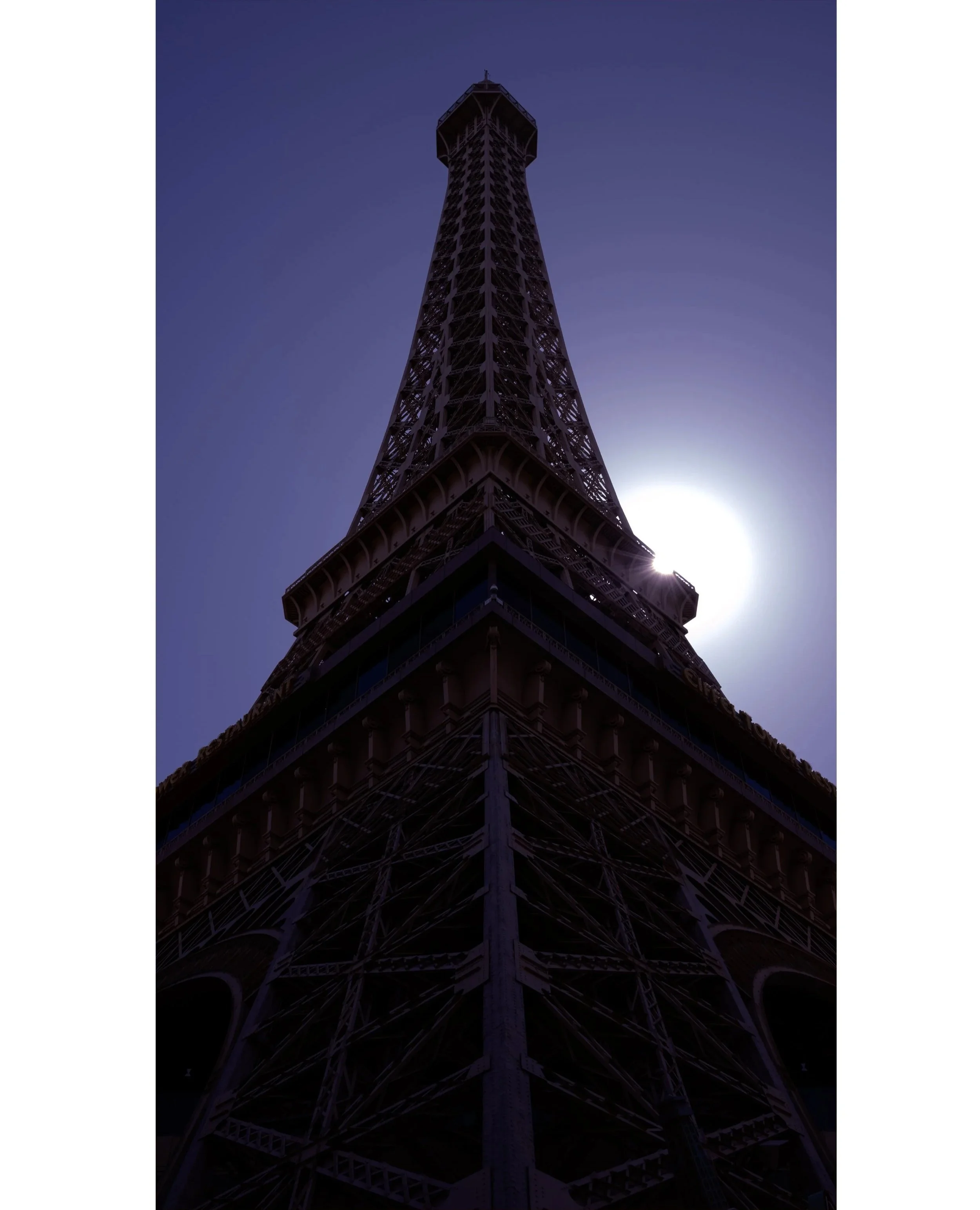 Assignment1-DigPhoto_Eiffel_Small.jpg