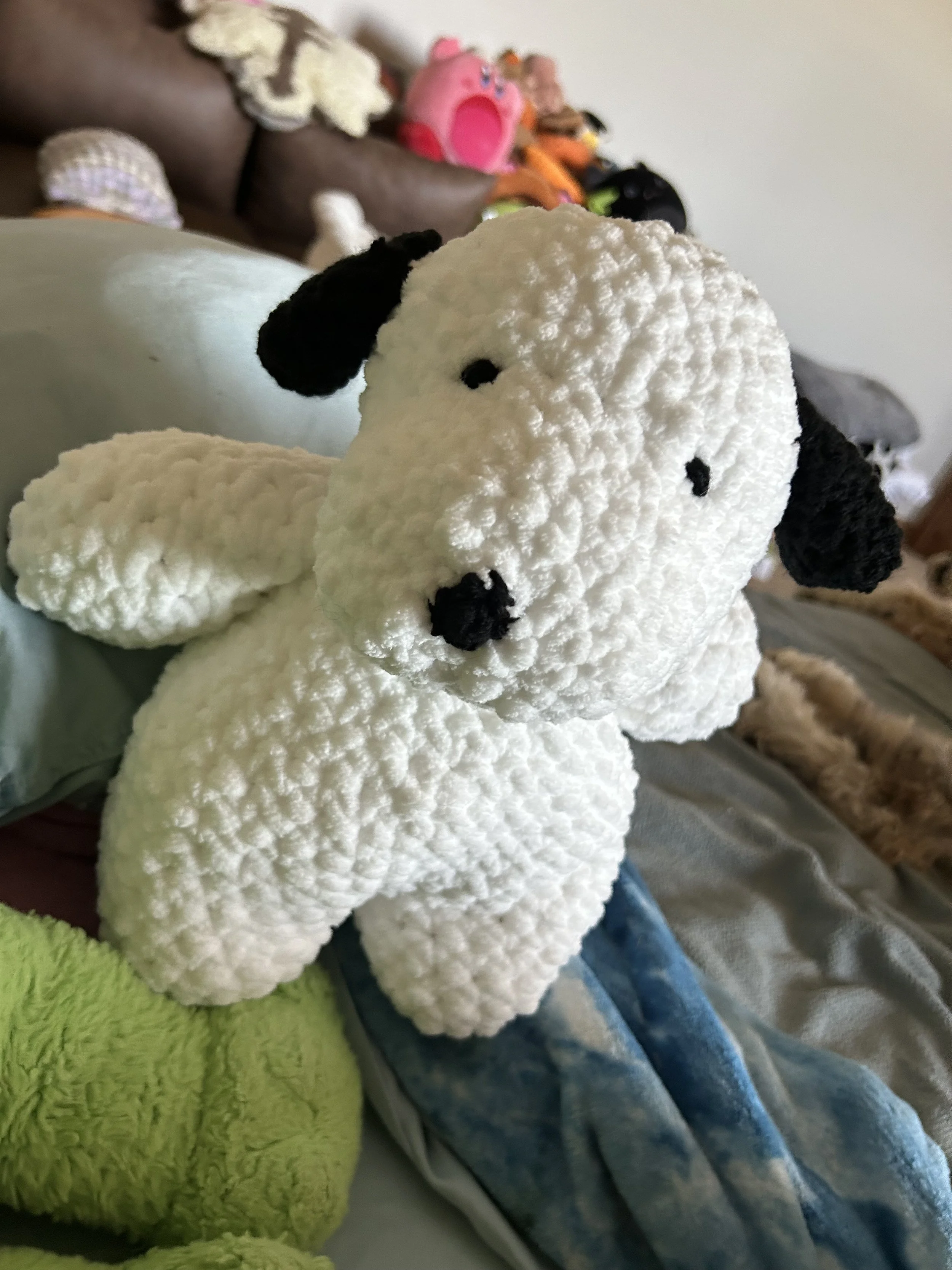 A new crochet creation of Snoopy