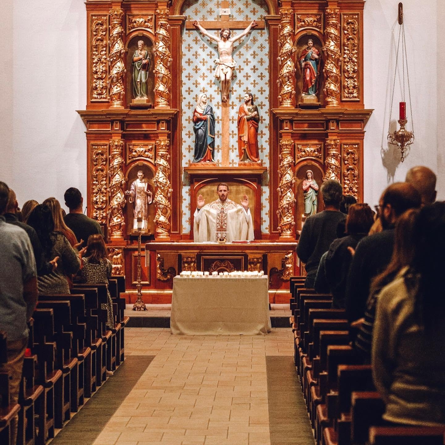 🕯Join us on Wednesday, October 14th at 7 PM in the Main Church for Mass as we remember all those that have experienced pregnancy and infant loss by miscarriage, stillbirth, or infant death. If you have never personally experienced this kind of loss,