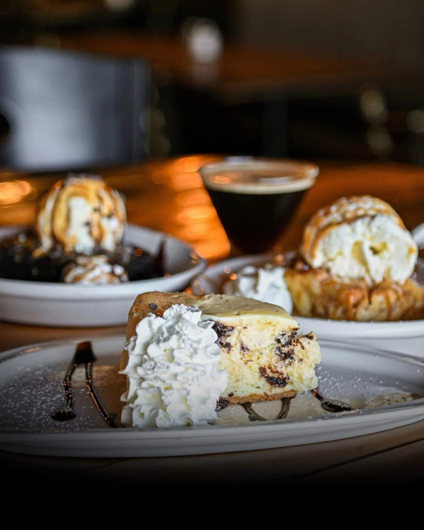 You came for dinner&hellip; but we all know dessert deserves a spot at the table. 😉✨ Treat yourself to something sweet and make that last bite one worth remembering.

Because there&rsquo;s always room for dessert at Sparkies. ❤️

📍 2868 E Highland 